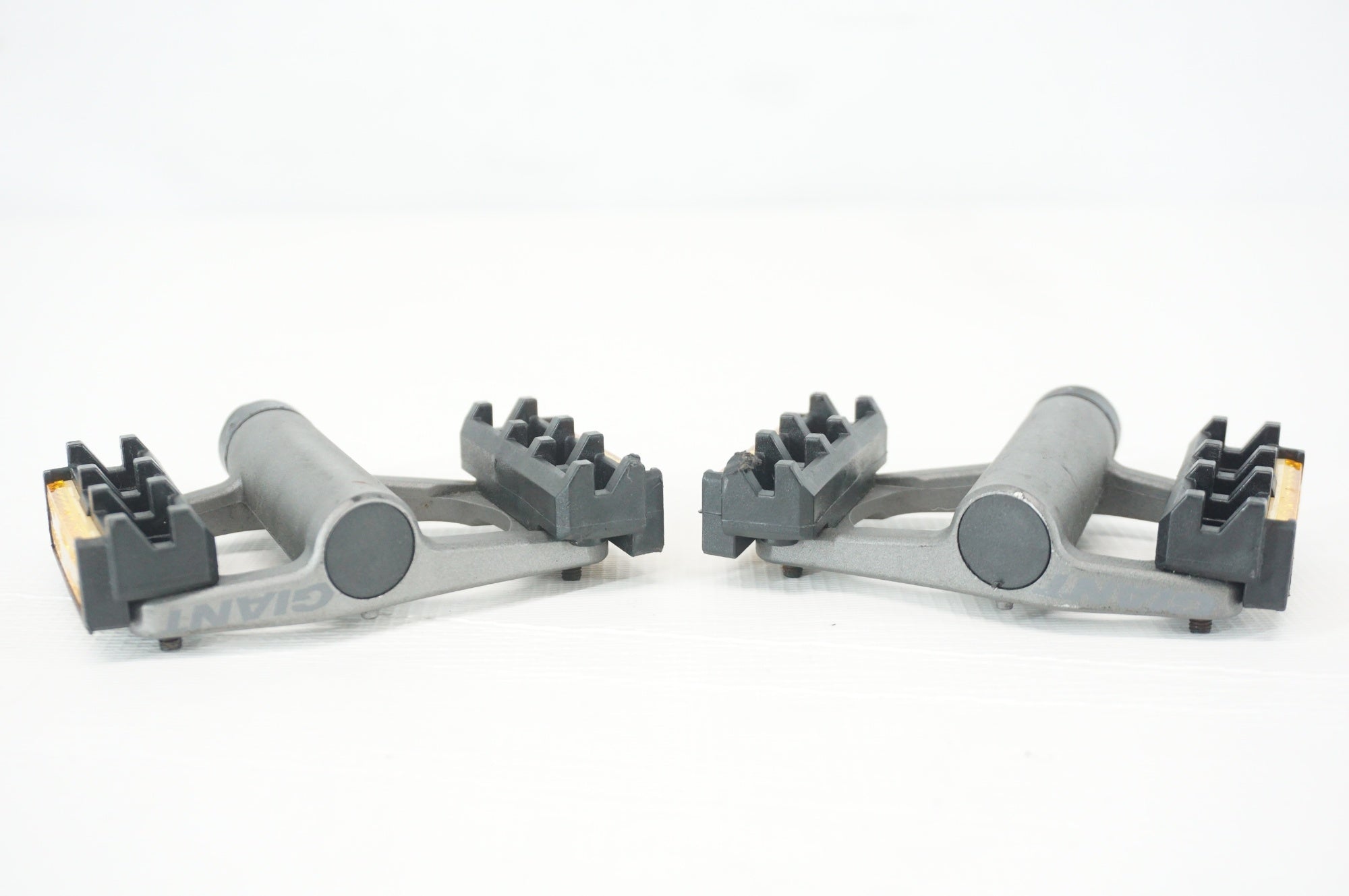 GIANT 「ジャイアント」 ペダル / 阪急塚口店