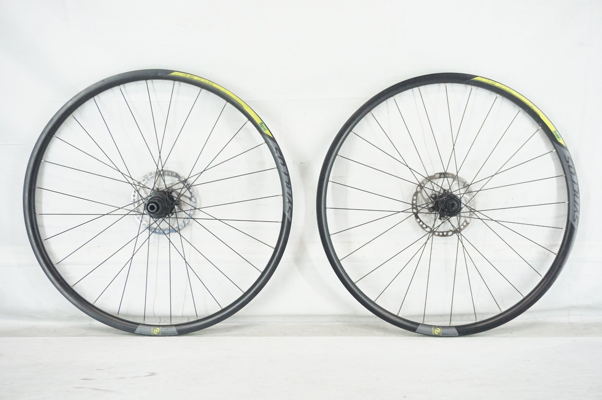 SYNCROSシンクロス50mm カーボンホイールセット SYNCROS 「シンクロス」 RACE 24 DISC シマノ11速 ホイールセット