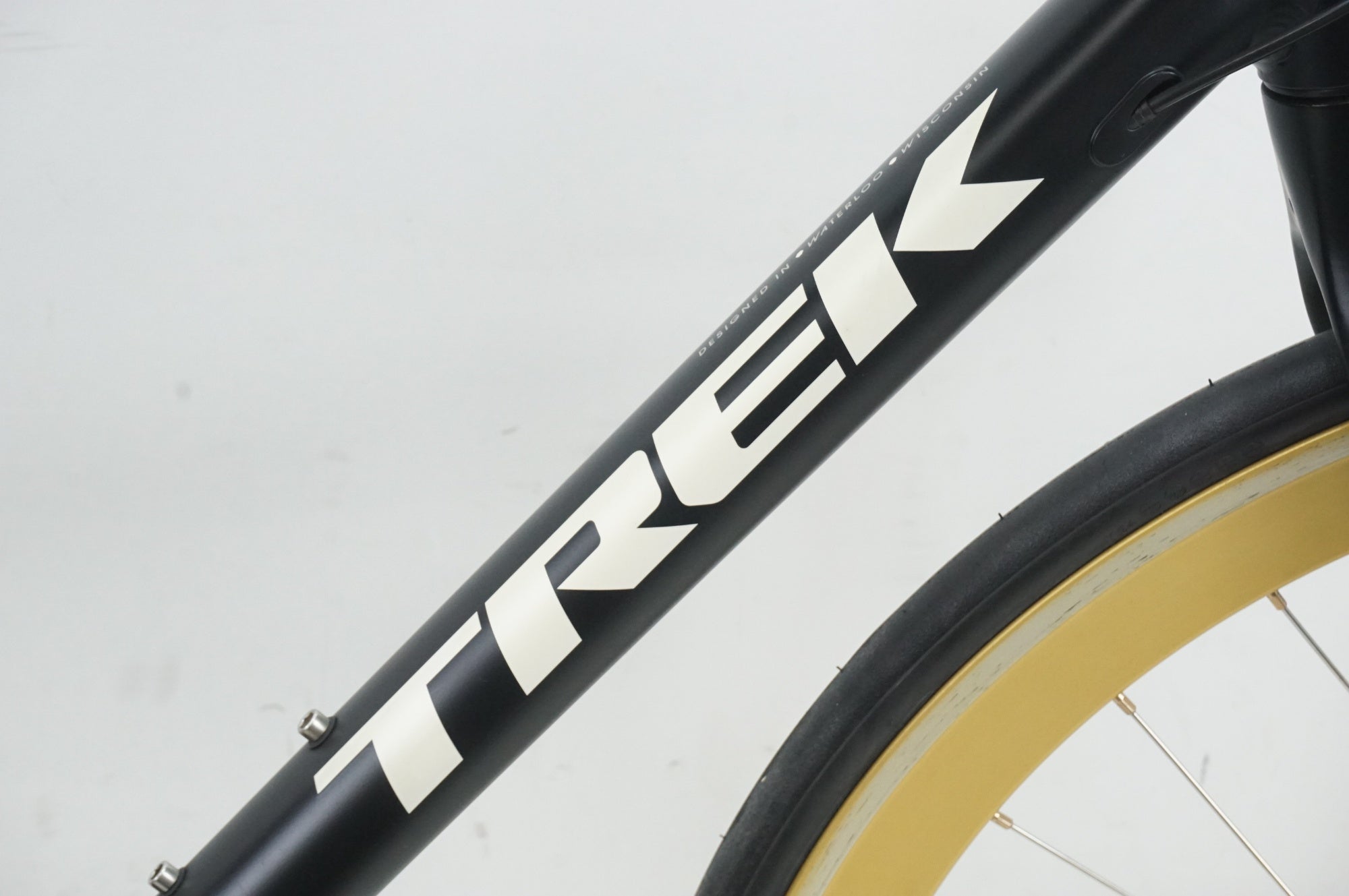 TREK 「トレック」 7.4FX 2015年モデル カスタム クロスバイク / 大宮店