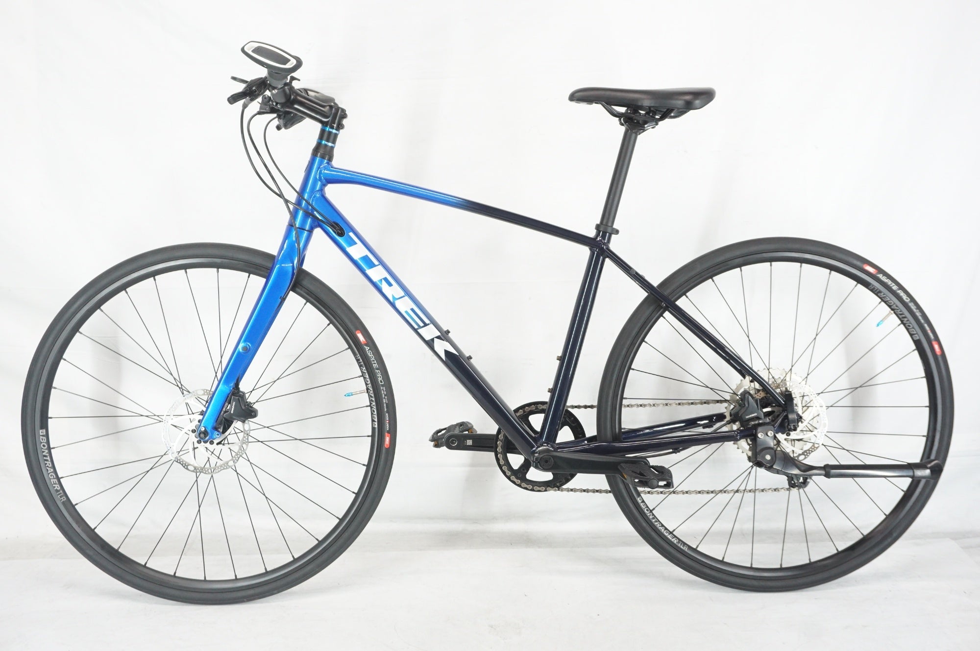 TREK 「トレック」 FX 3 DISC 2023年モデル クロスバイク / 阪急塚口店