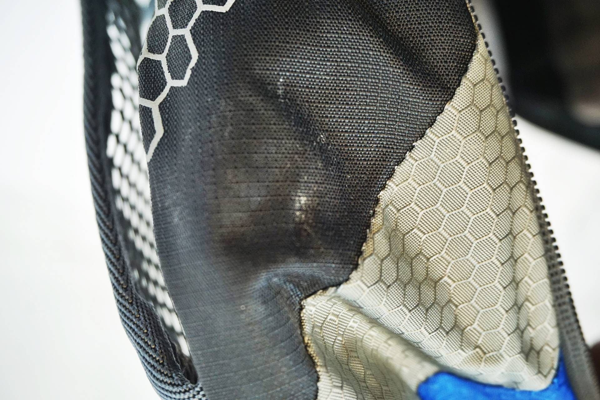 DEUTER 「ドイター」 RACE X AIR 14L バックパック / 有明ガーデン店