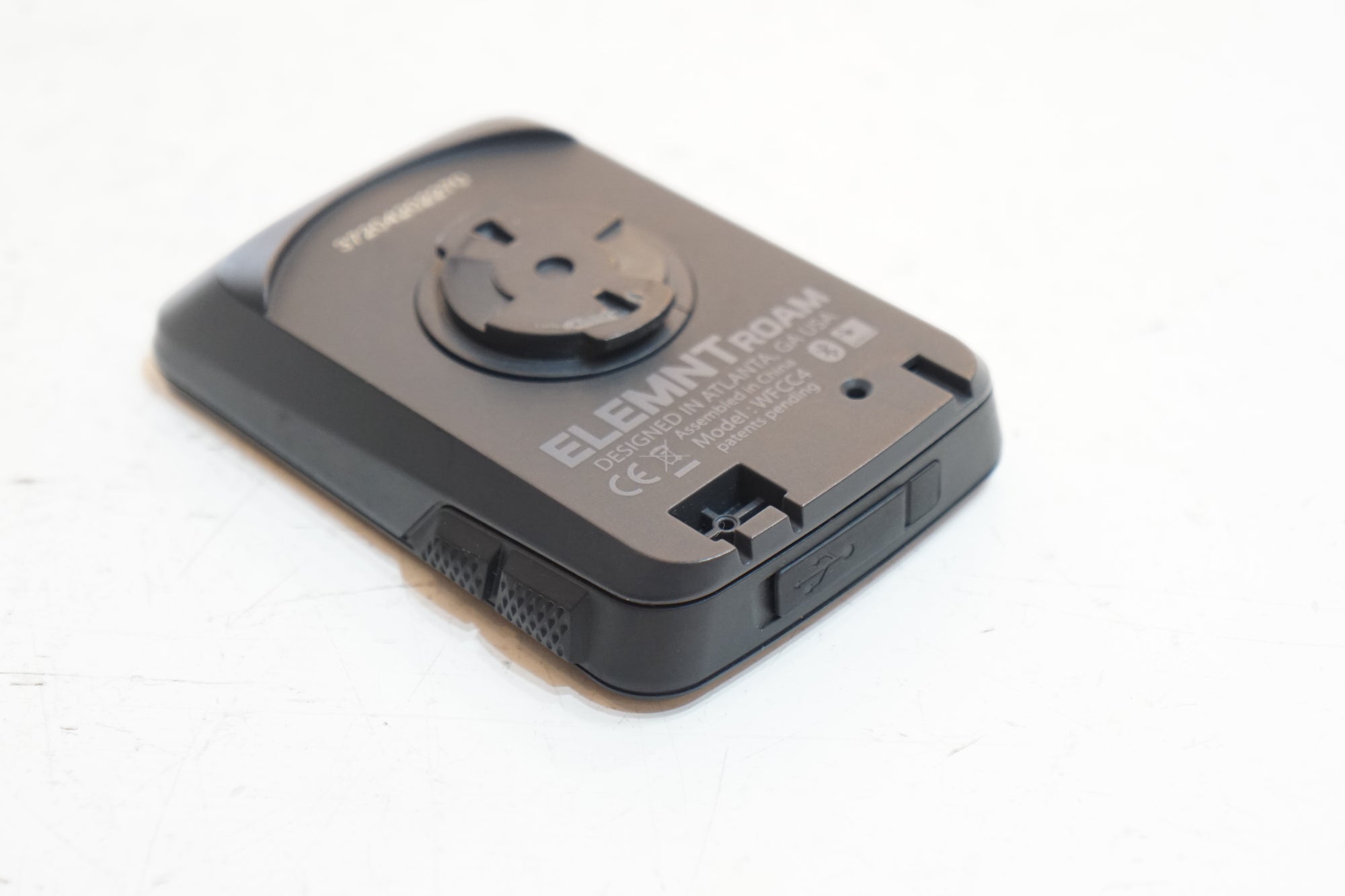 WAHOO 「ワフー」 ELEMNT ROAM サイクルコンピューター / バイチャリ浦和ベース