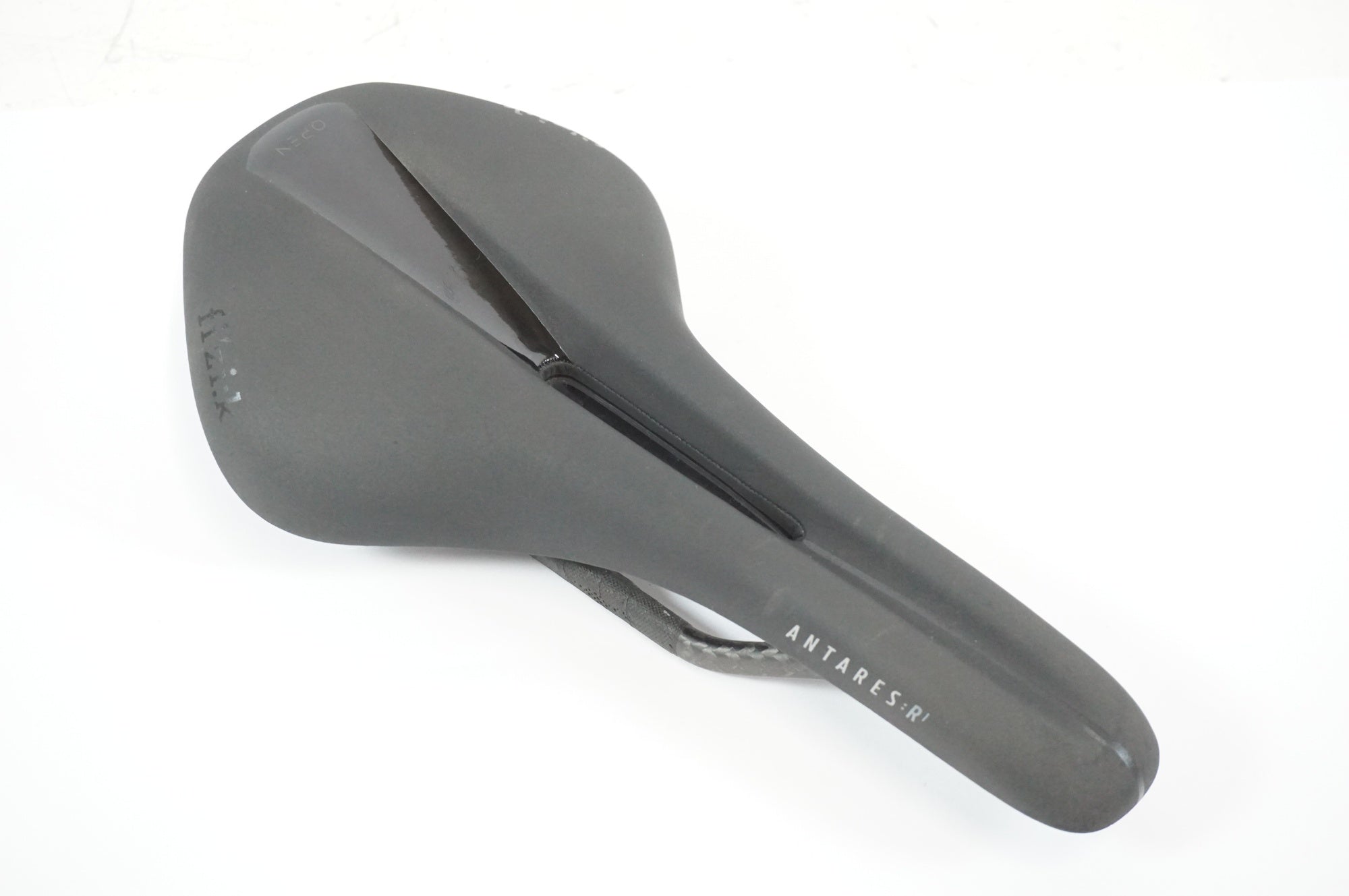フィジーク アンタレス R1 VS カーボンレール サドル fizik FIZIK 「フィジーク」 ANTARES R1 カーボンレール サドル / 宇都宮店