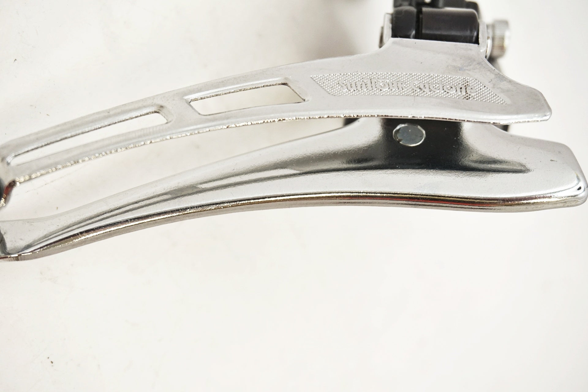 SUNTOUR 「サンツアー」 CYCLONE BLACK LIMITED フロントディレイラー / 有明ガーデン店