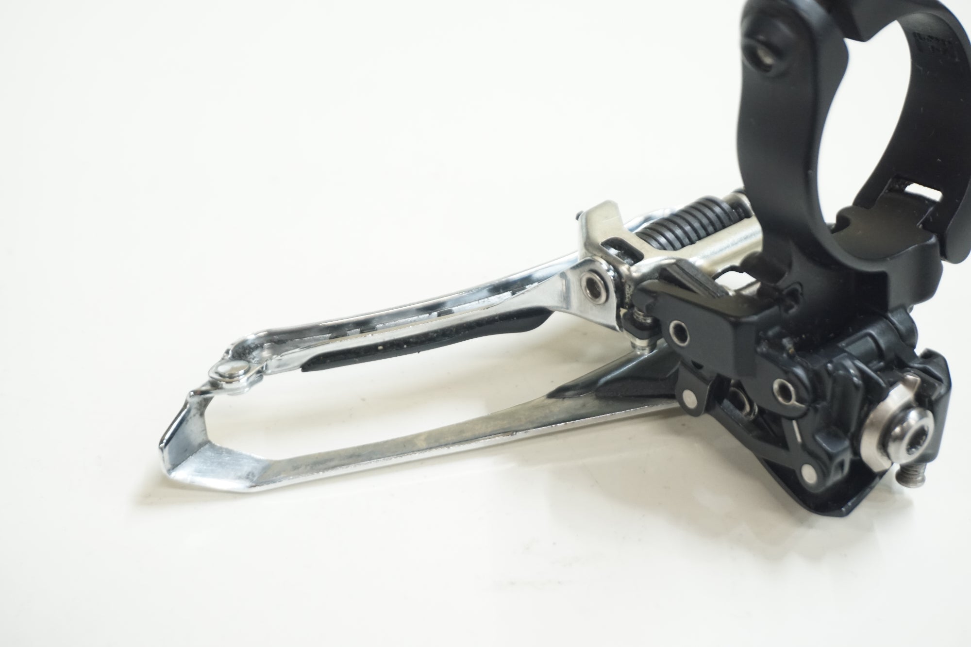SHIMANO 「シマノ」 105 FD-R7000 フロントディレイラー / 大宮店