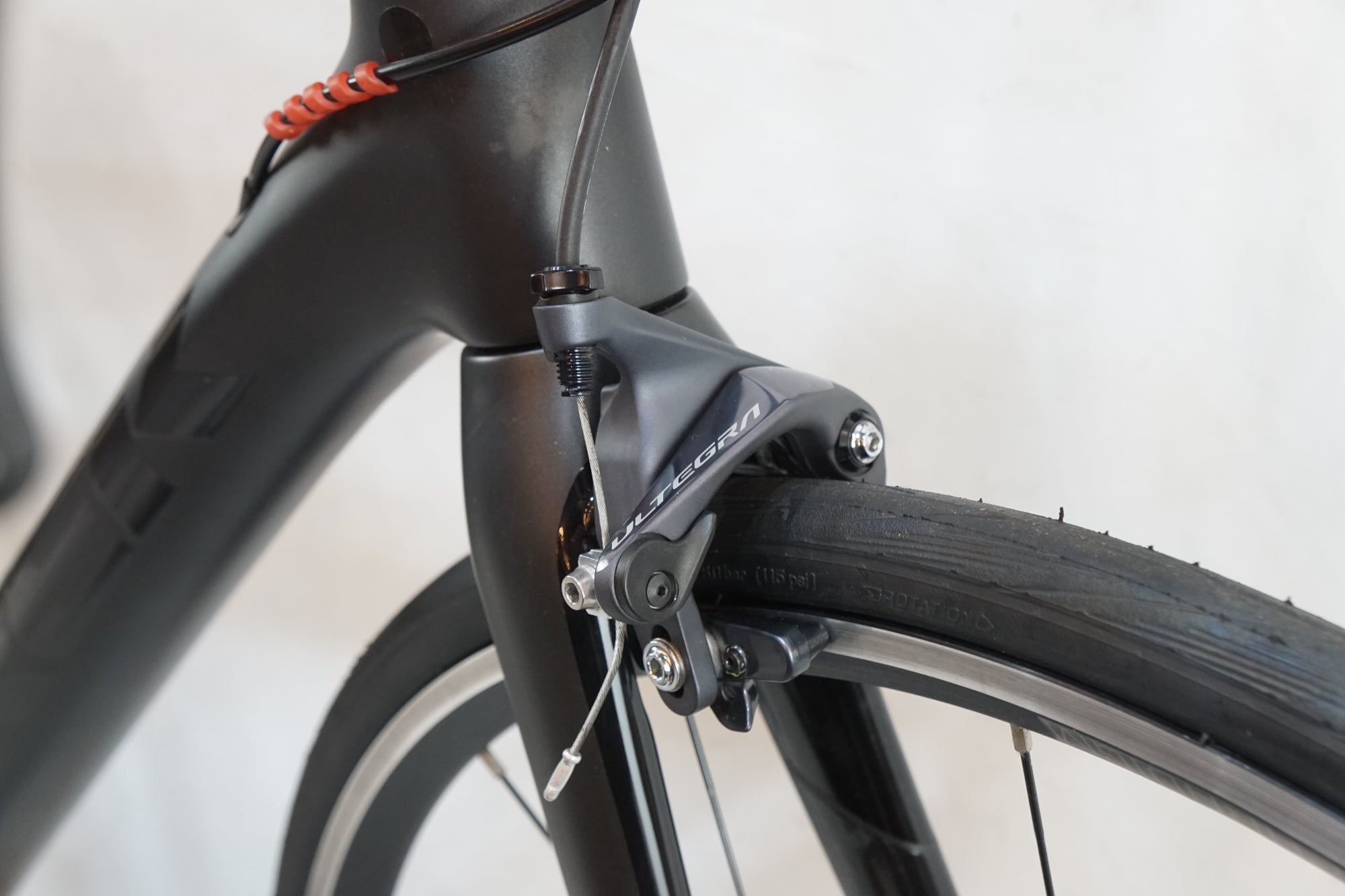 TREK 「トレック」 DOMANE SL6 2018年モデル ロードバイク / バイチャリ浦和ベース