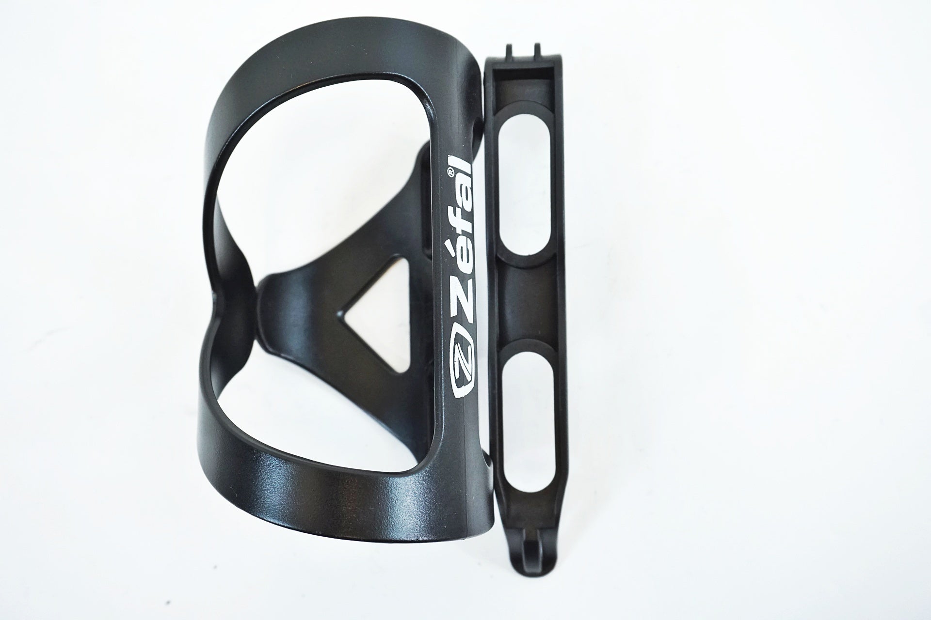 ZEFAL 「ゼファール」 WIIZ ボトルケージ / 有明ガーデン店