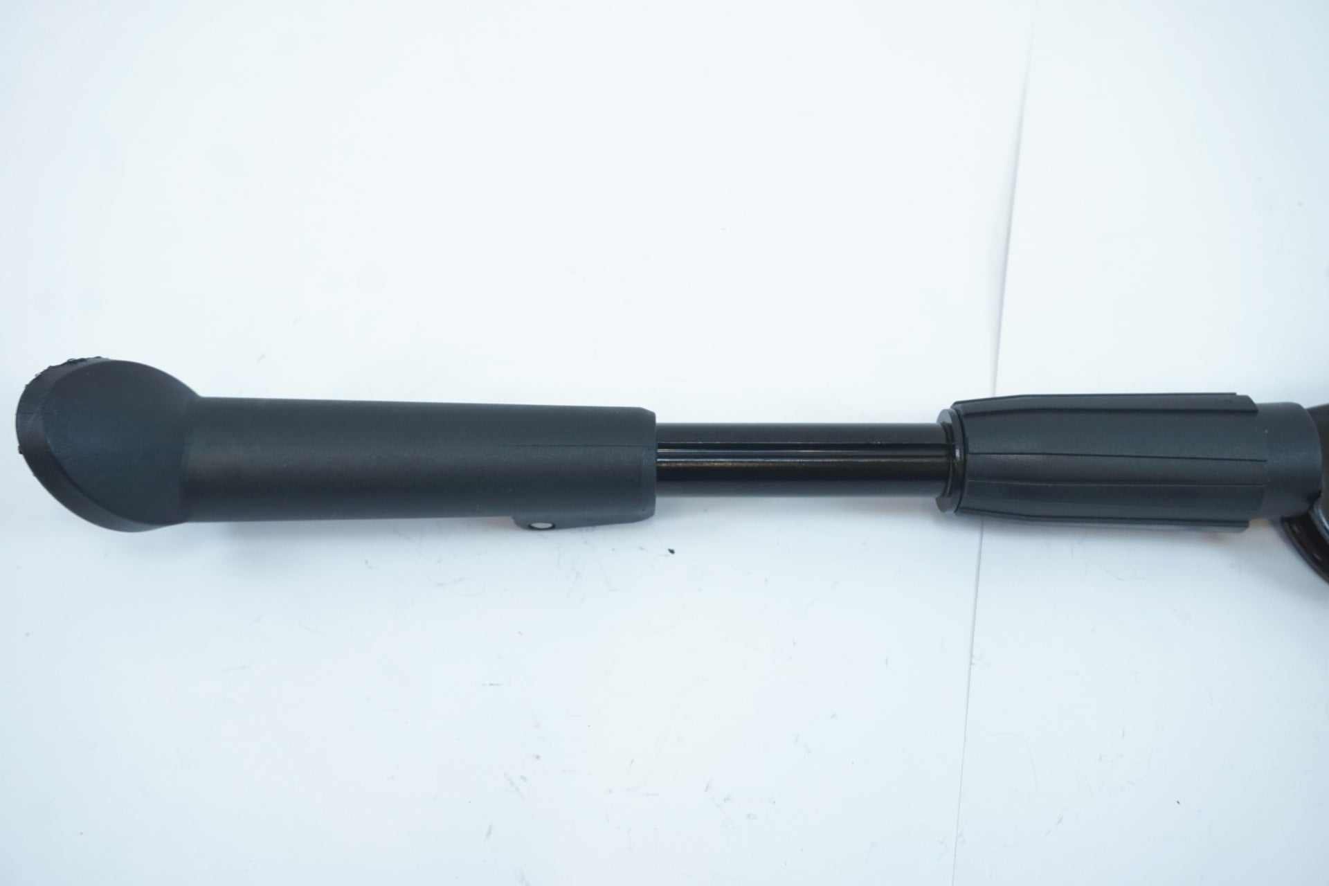 ノーブランド キックスタンド / 有明ガーデン店