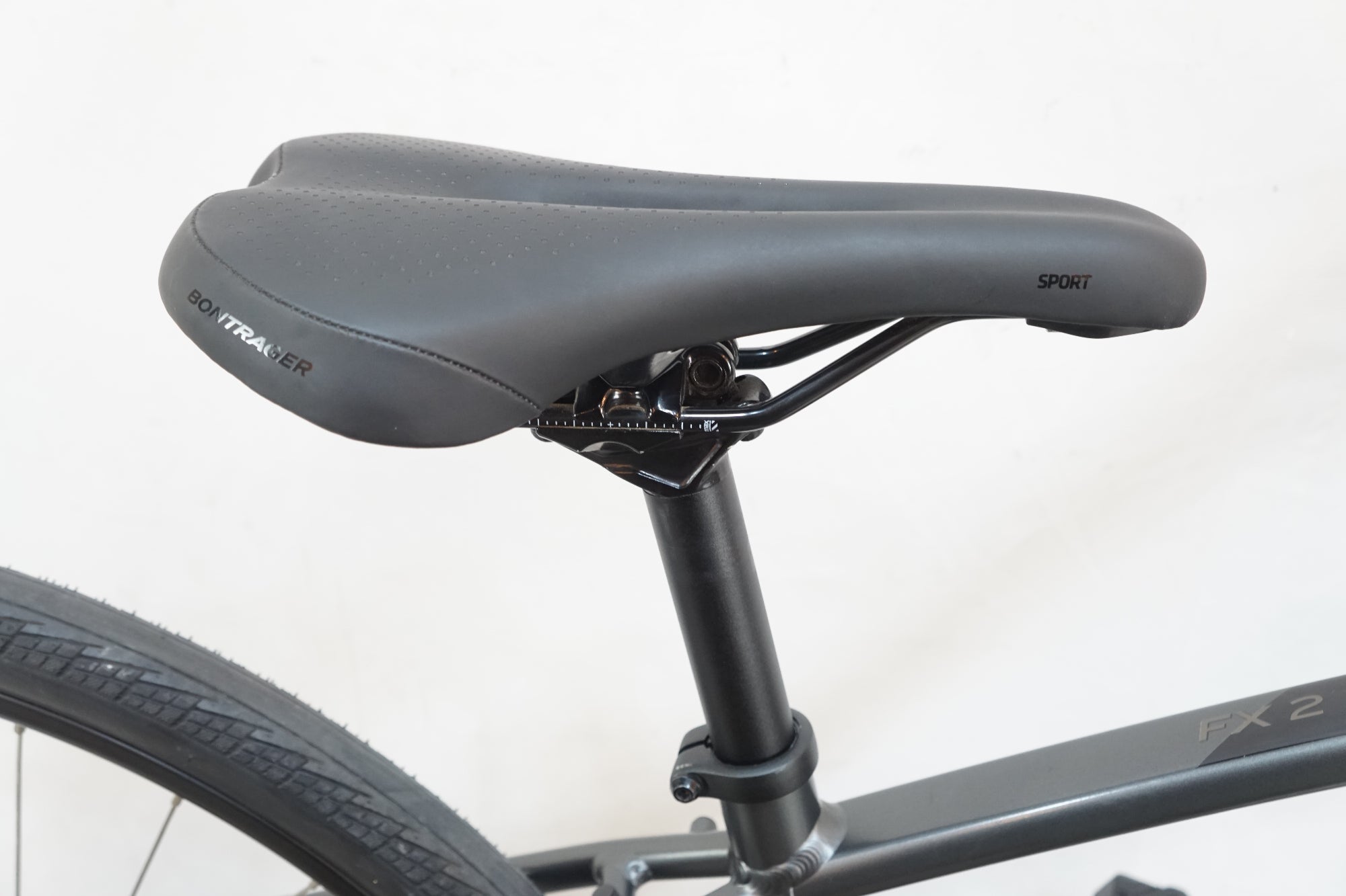 TREK 「トレック」 FX2 DISC 2022年モデル クロスバイク / バイチャリ浦和ベース