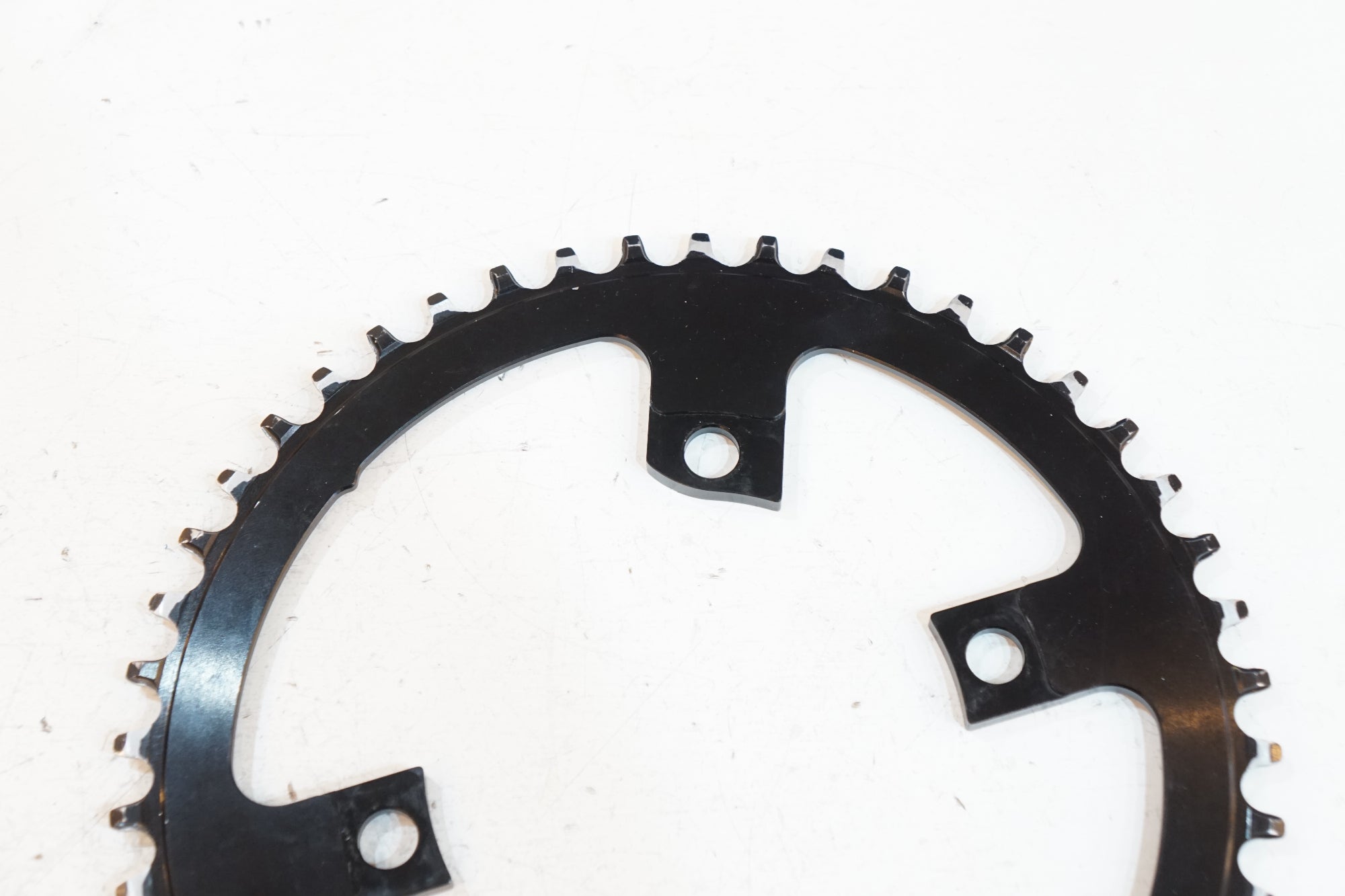 WOLF TOOTH 「ウルフ トゥース」 48T アウター チェーンリング / バイチャリ浦和ベース