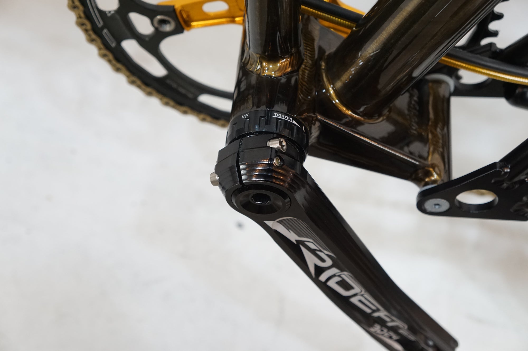 BROMPTON 「ブロンプトン」 C LINE EXPLORE 2023年モデル 16インチ 折り畳み自転車 / バイチャリ浦和ベース