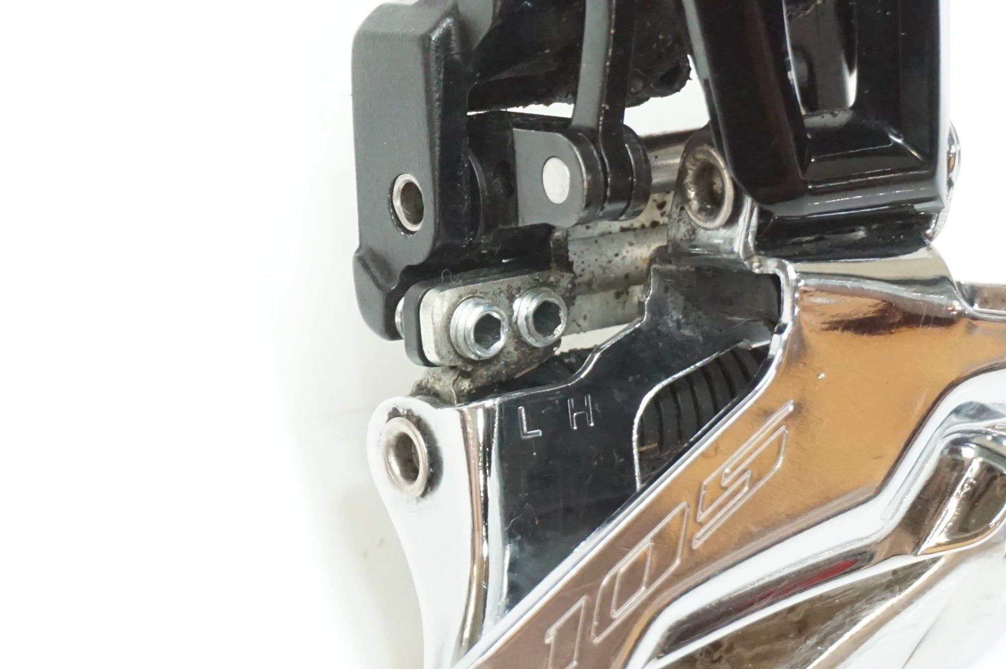 SHIMANO 「シマノ」 105 FD-R7000 直付け 95g フロントディレイラー / 大宮店