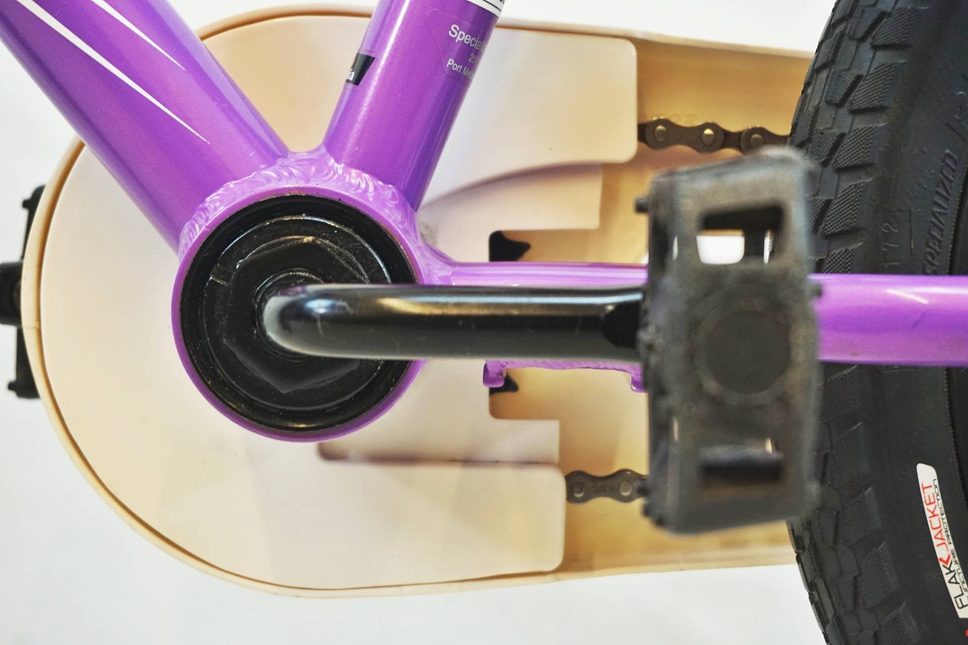 SPECIALIZED 「スペシャライズド」 HOT ROCK 16 2016年モデル 16インチ キッズバイク / 有明ガーデン店