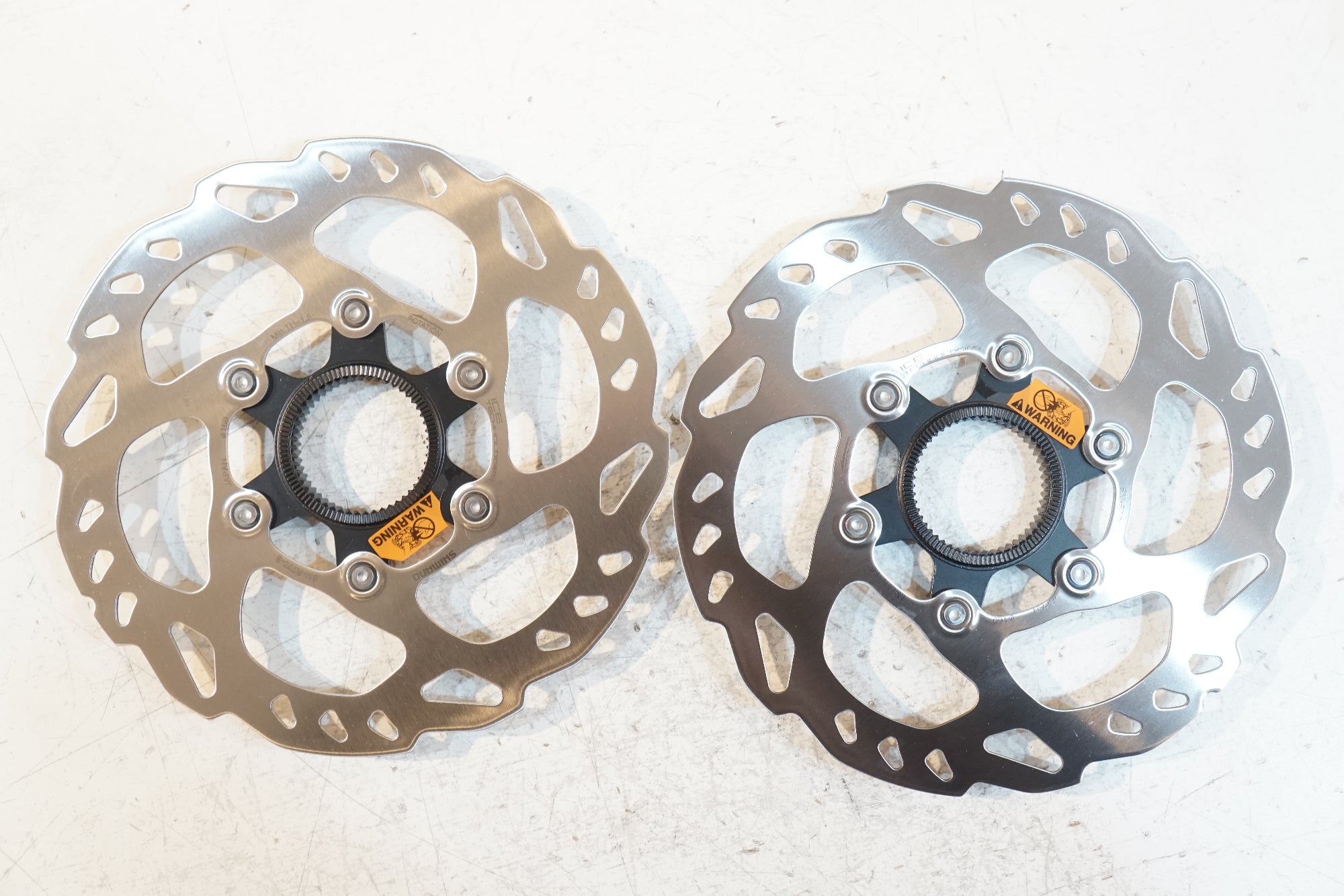 SHIMANO 「シマノ」 SM-RT70-S DISC BRAKE ROTOR φ160 センターロック ディスクローターセット / バイチャリ浦和ベース