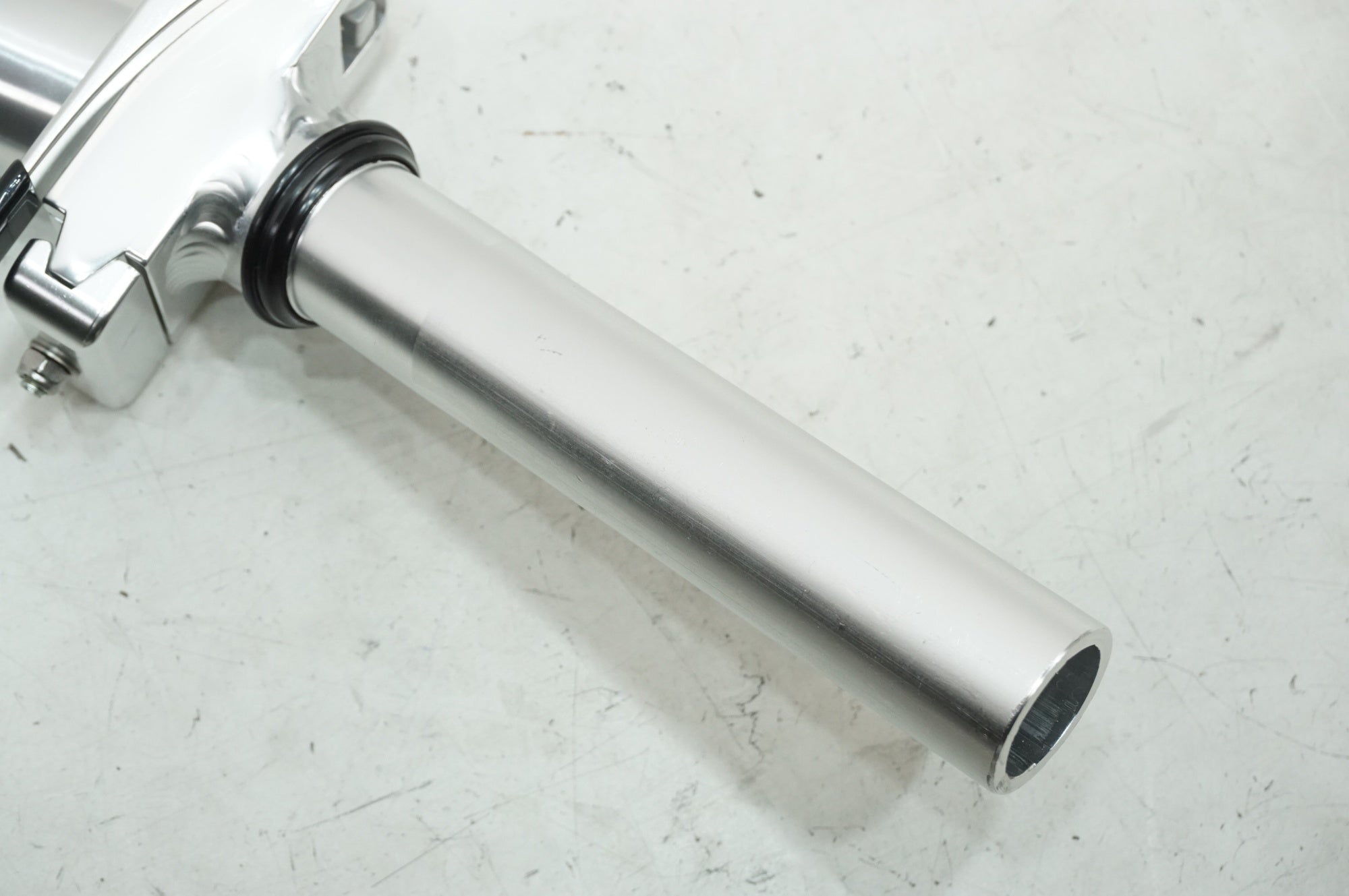 R&M 「リーズアンドミューラー」 BD-1 φ25.4 ハンドルステム / 大宮店