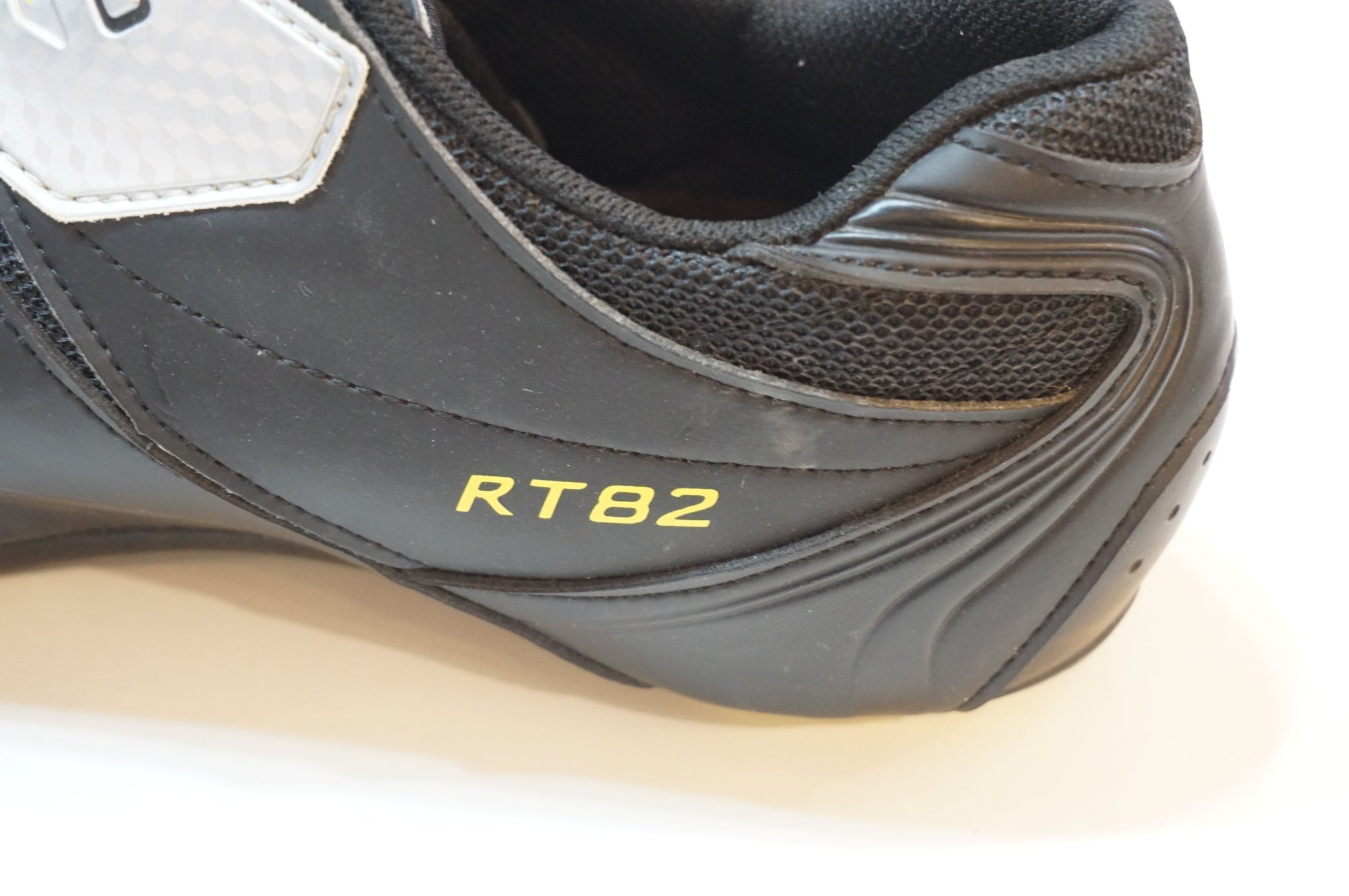 SHIMANO 「シマノ」 SH-RT82 EU42/26.5cm シューズ / 浦和ベース