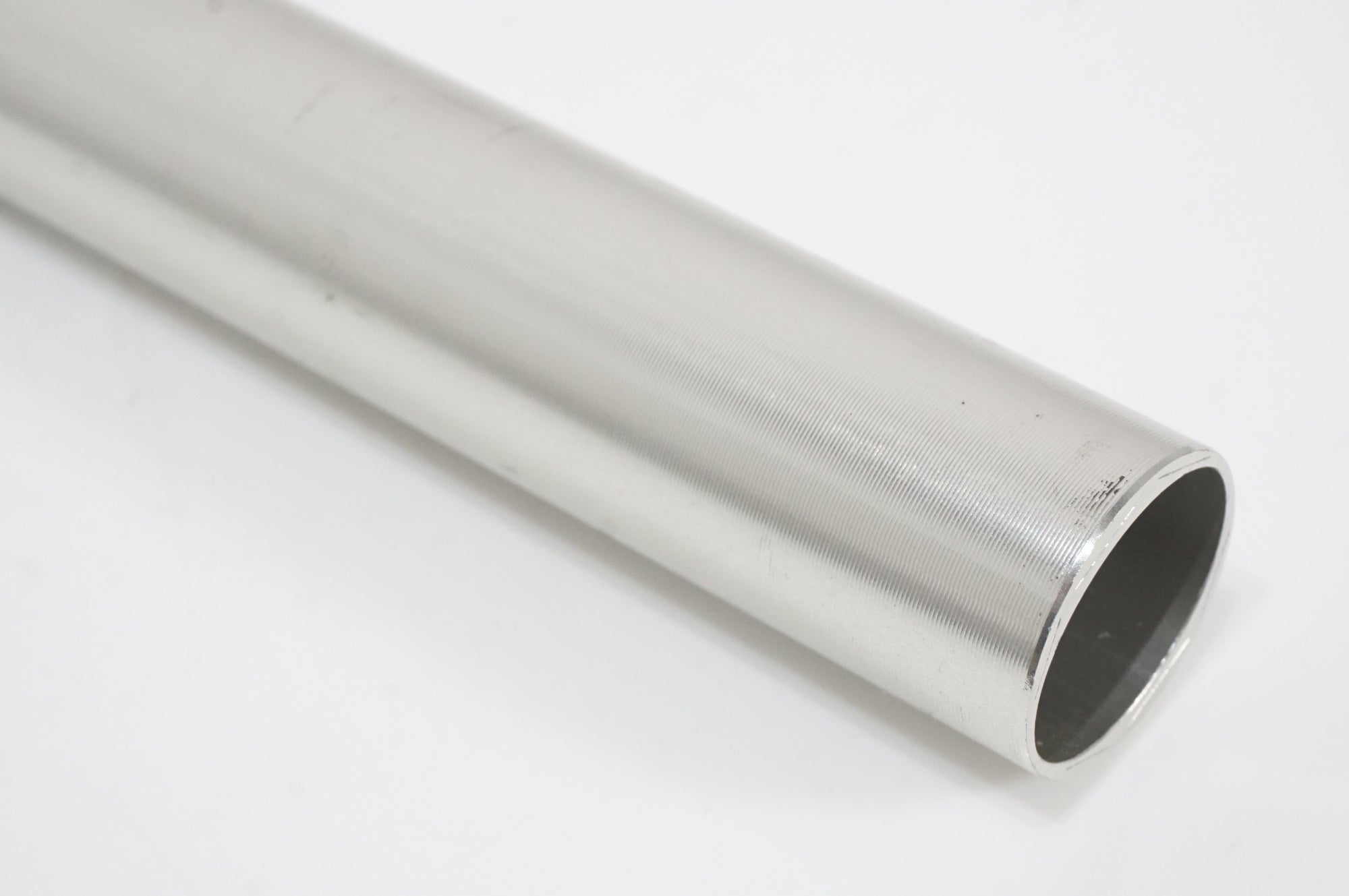 THOMSON 「トムソン」 ELITE SETBACK φ27.2 250mm シートポスト / AKIBA店