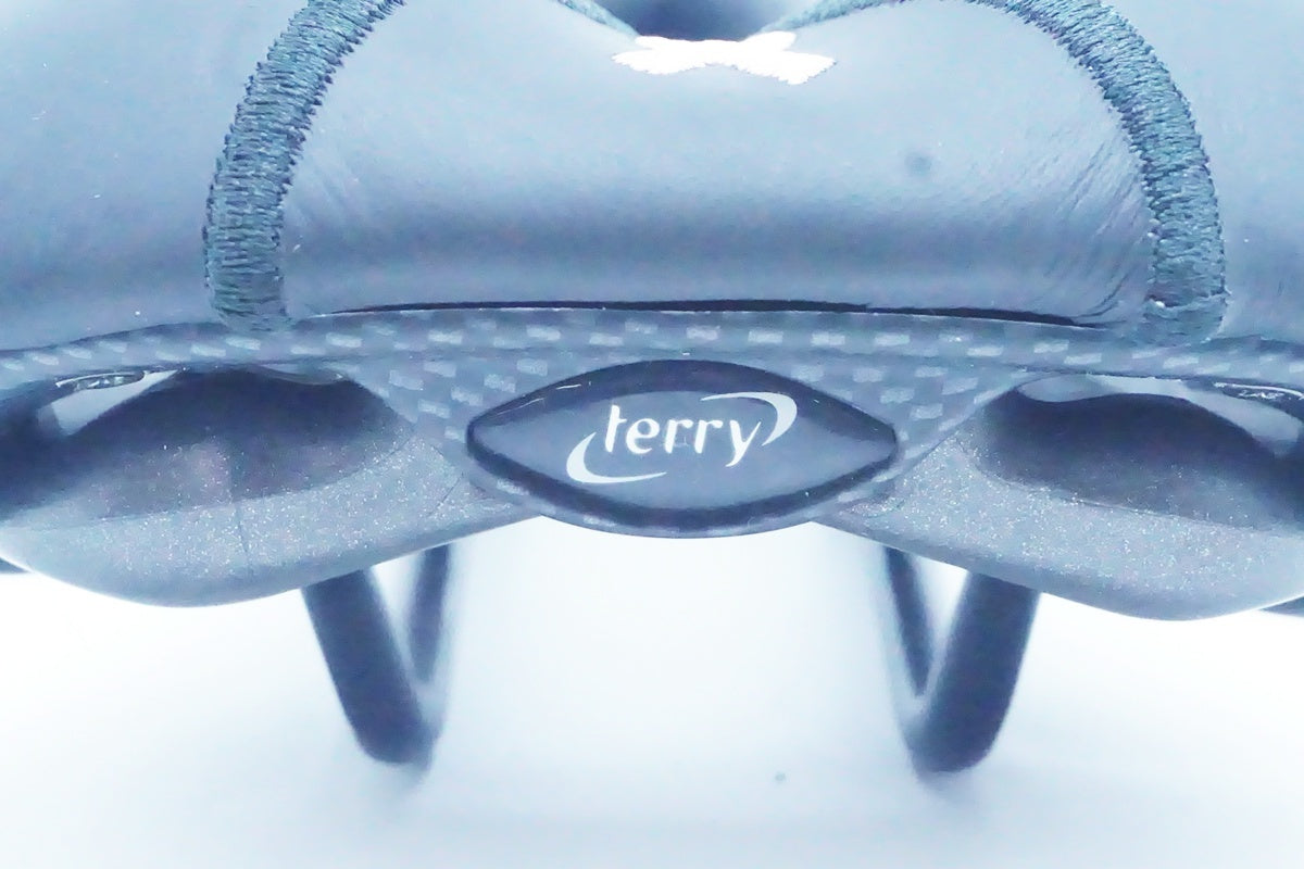 TERRY「テリー」 FLY サドル/ 京都西院店