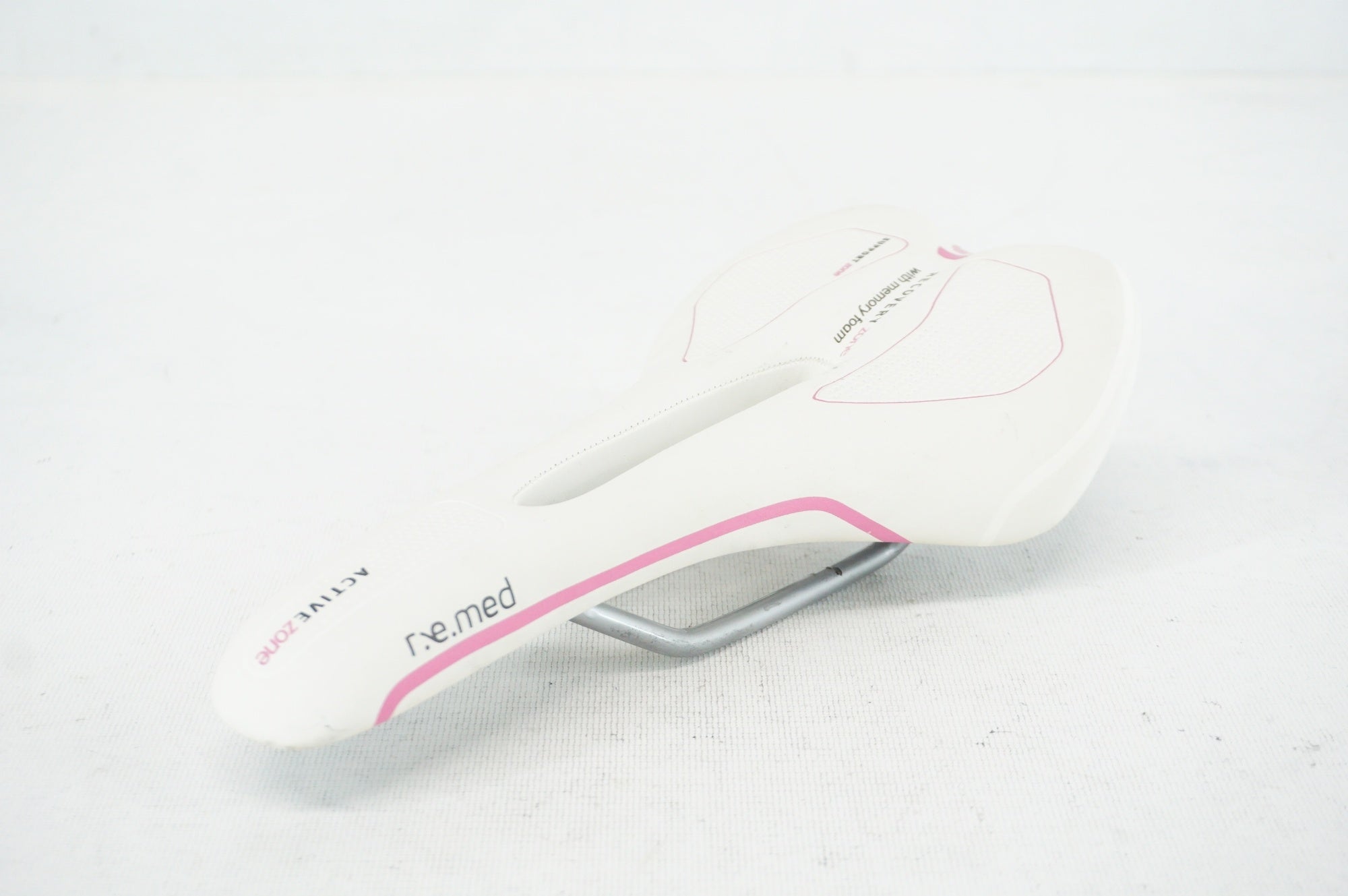 SELLE ROYAL 「セラロイヤル」 R.E.MED サドル / 阪急塚口店