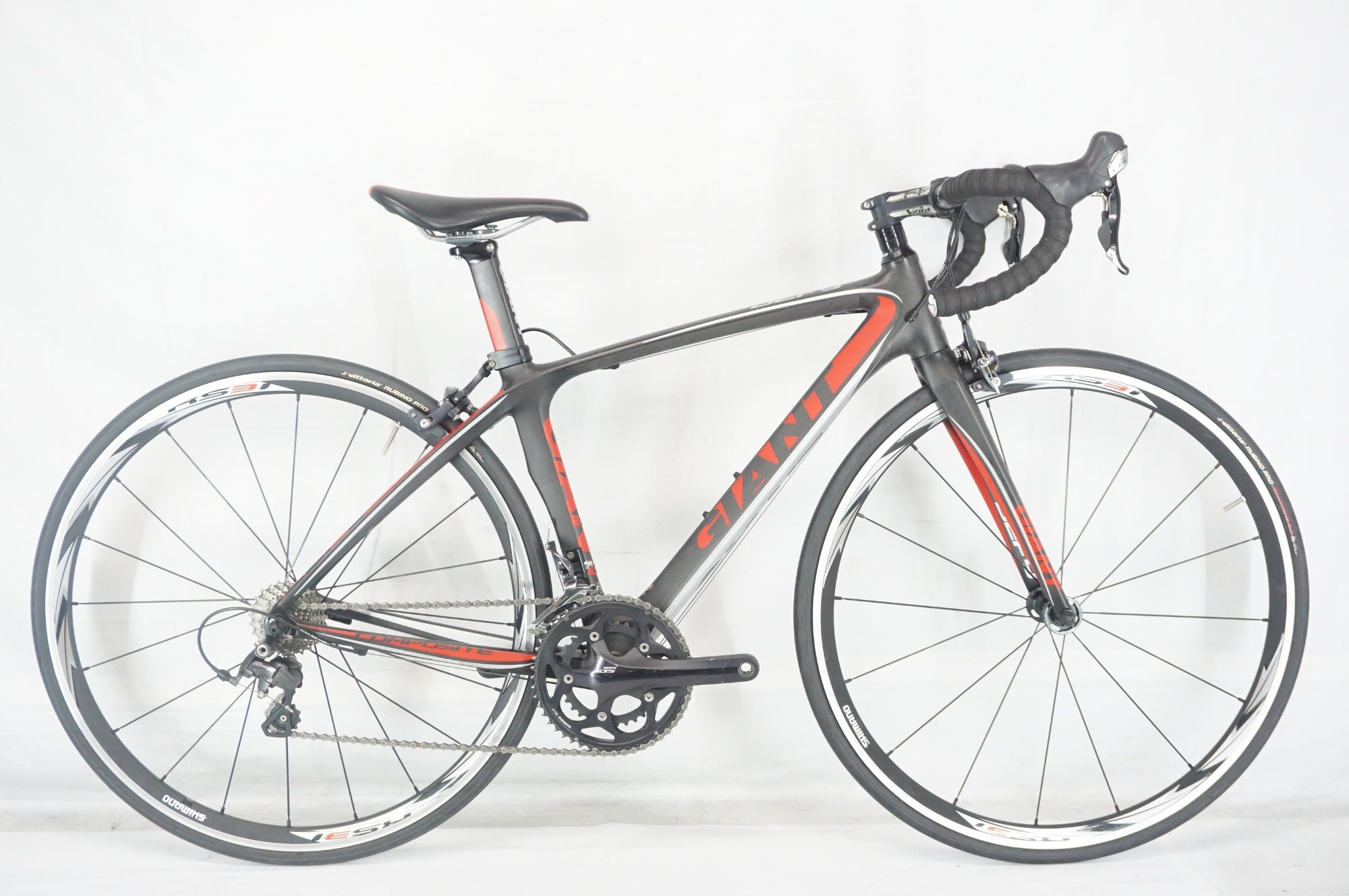 GIANT 「ジャイアント」 DEFY COMPOSITE SE 2013年モデル ロードバイク