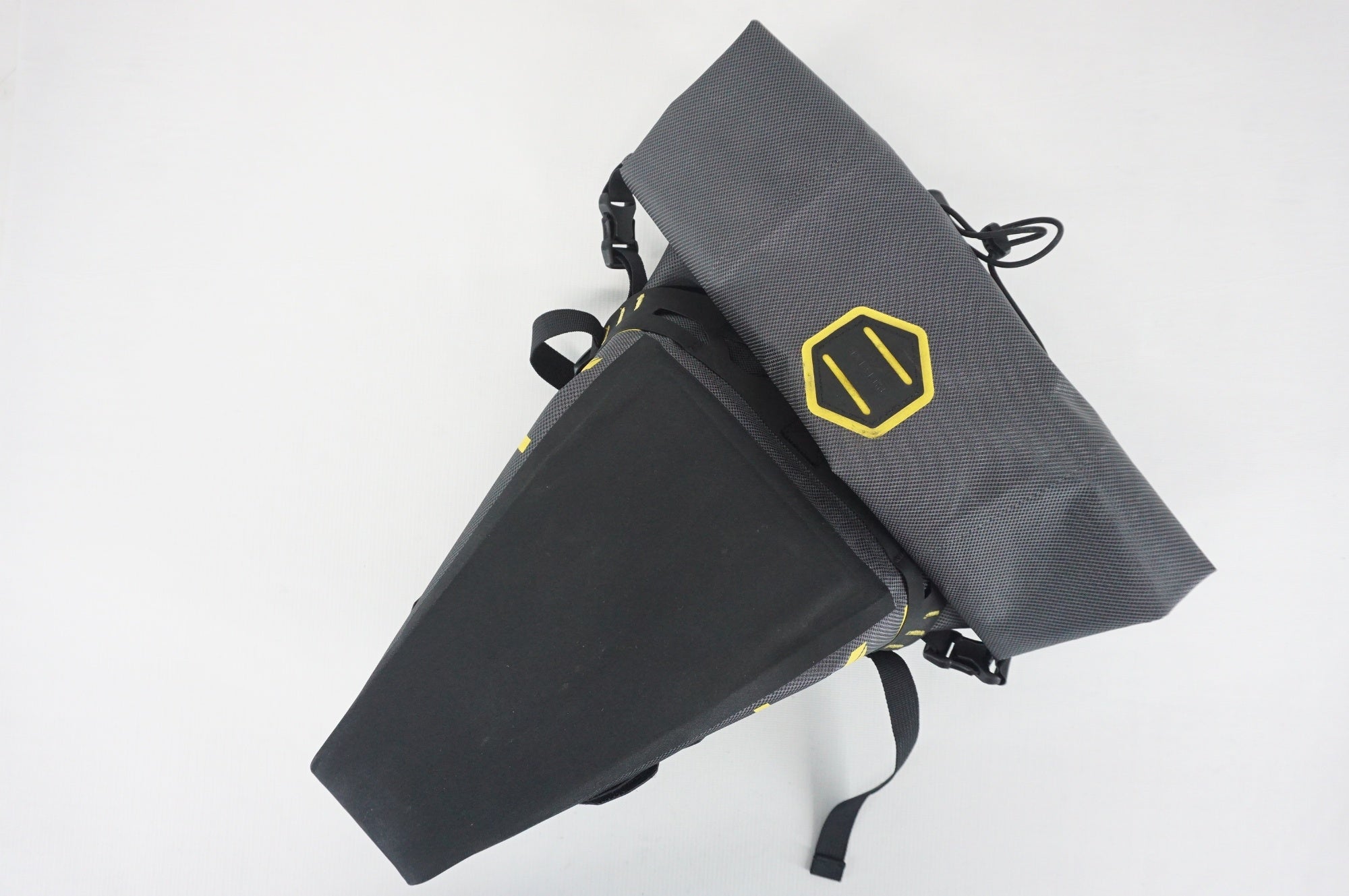 APIDURA 「アピデュラ」 EXPEDITION SADDLE PACK サドルバッグ / 阪急塚口店