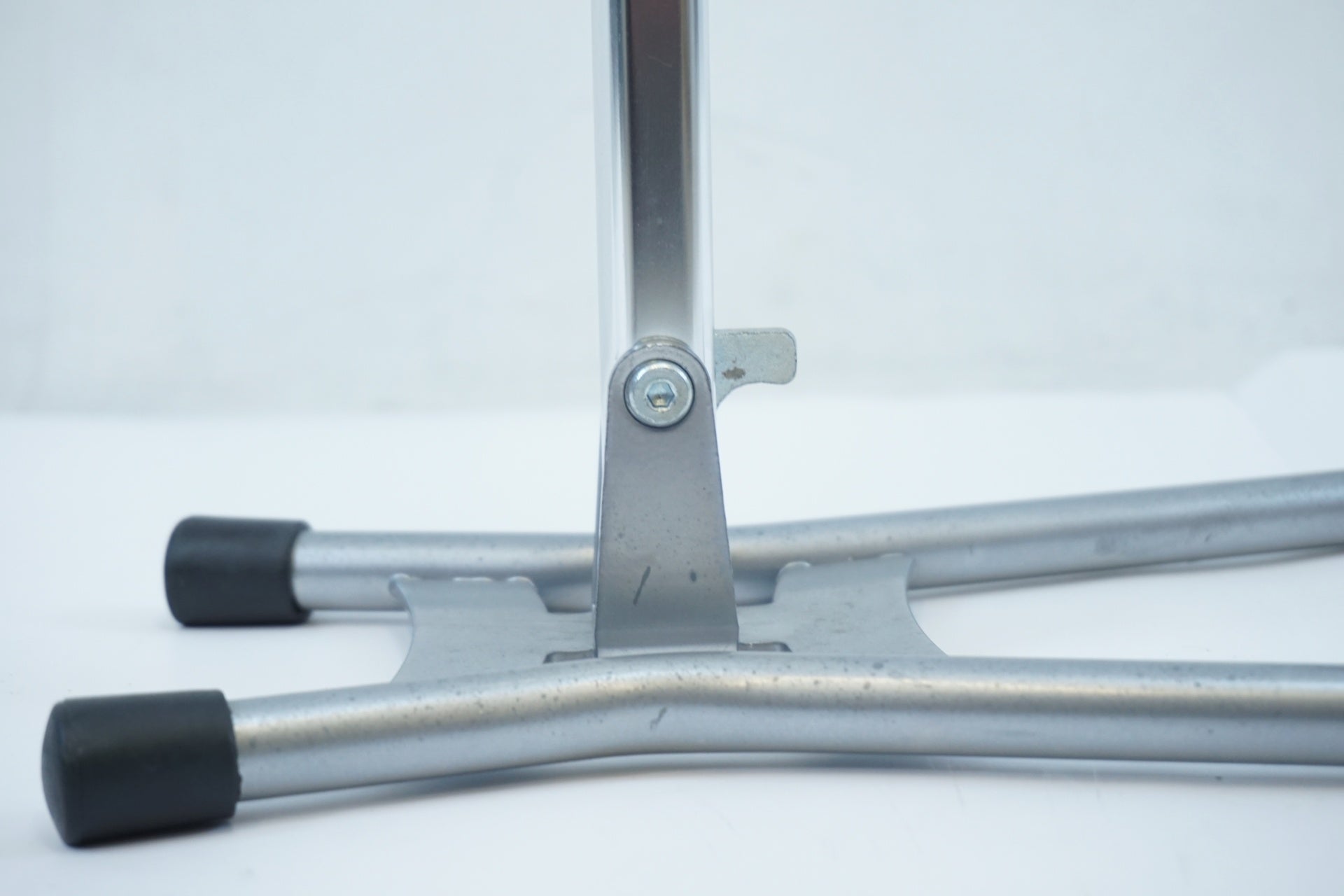 MINOURA 「ミノウラ」 ディスプレイスタンド / 有明ガーデン店