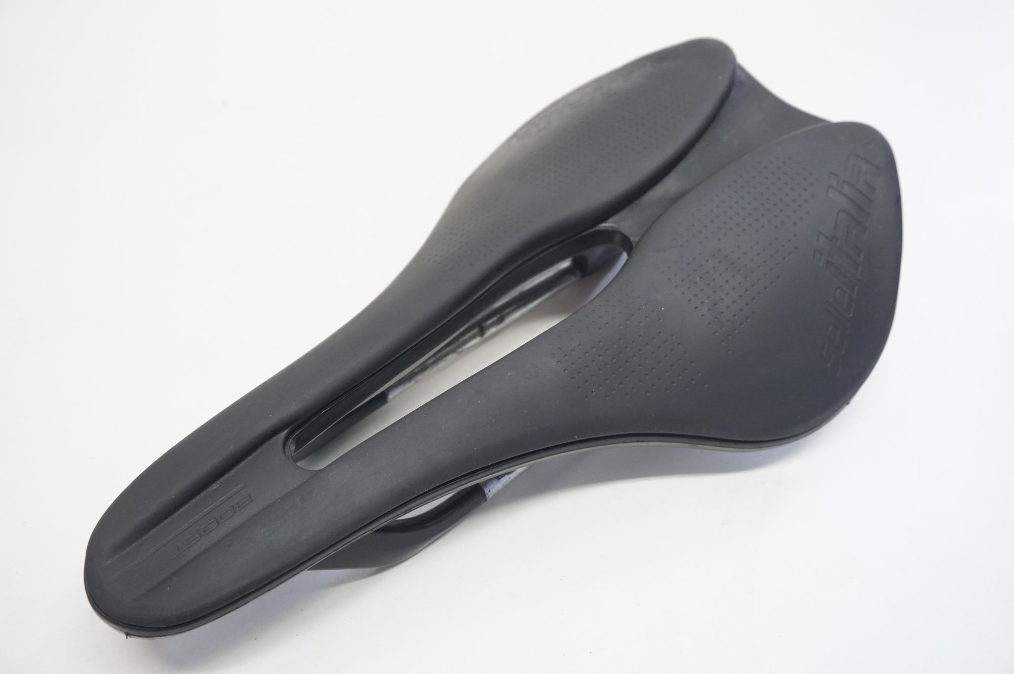 SELLE ITALIA 「セラ イタリア」 BOOST サドル / 福岡店