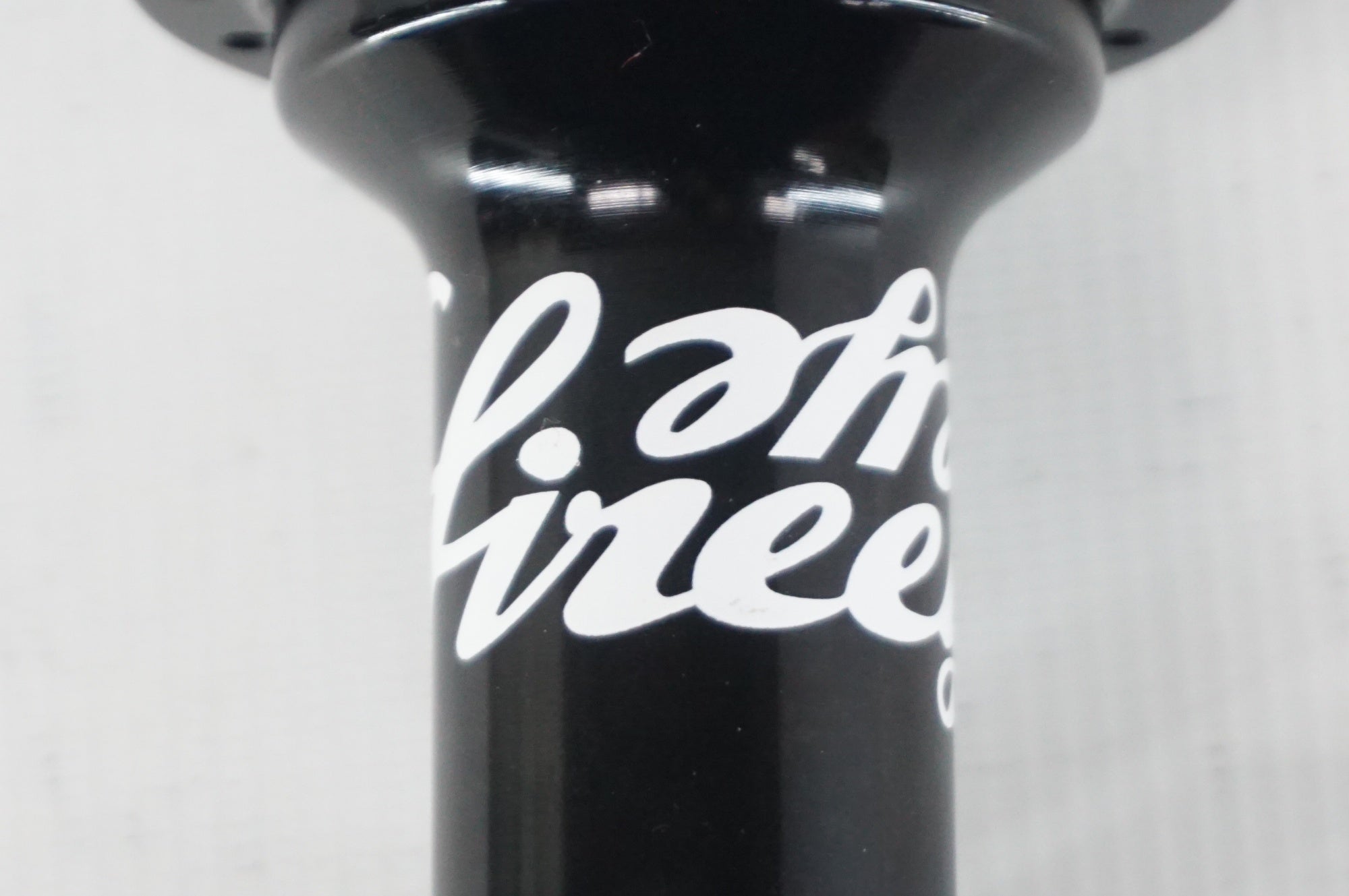 FIREEYE 「ファイヤーアイ」 RH-12150 リアハブ / 阪急塚口店