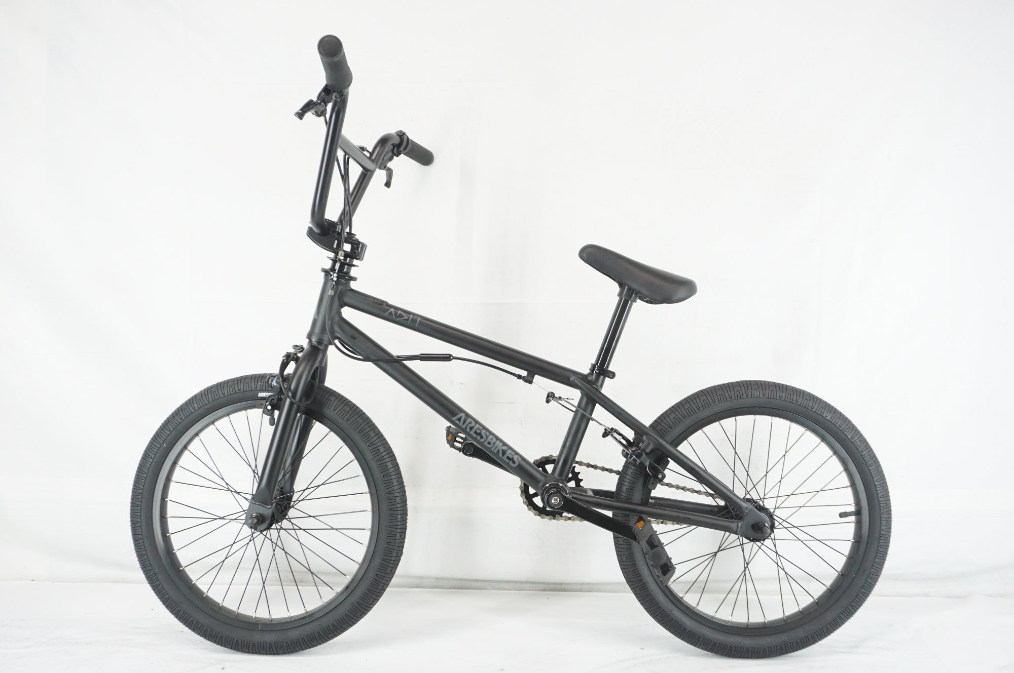ARESBIKES 「アーレスバイク」 ADIT 2022年モデル キッズバイク / 阪急塚口店
