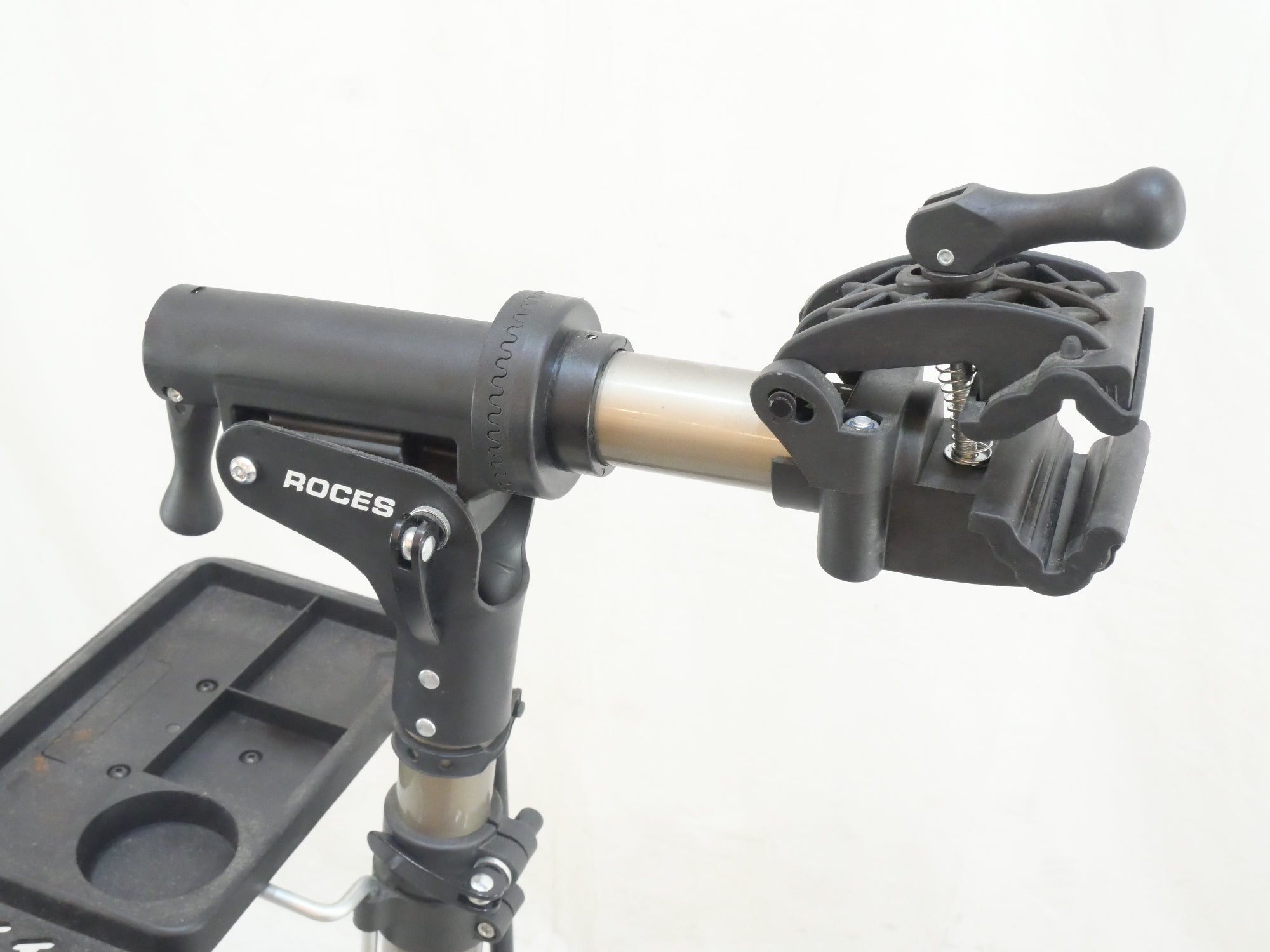 ROCES 「ロチェス」 メンテナンススタンド / バイチャリ浦和ベース