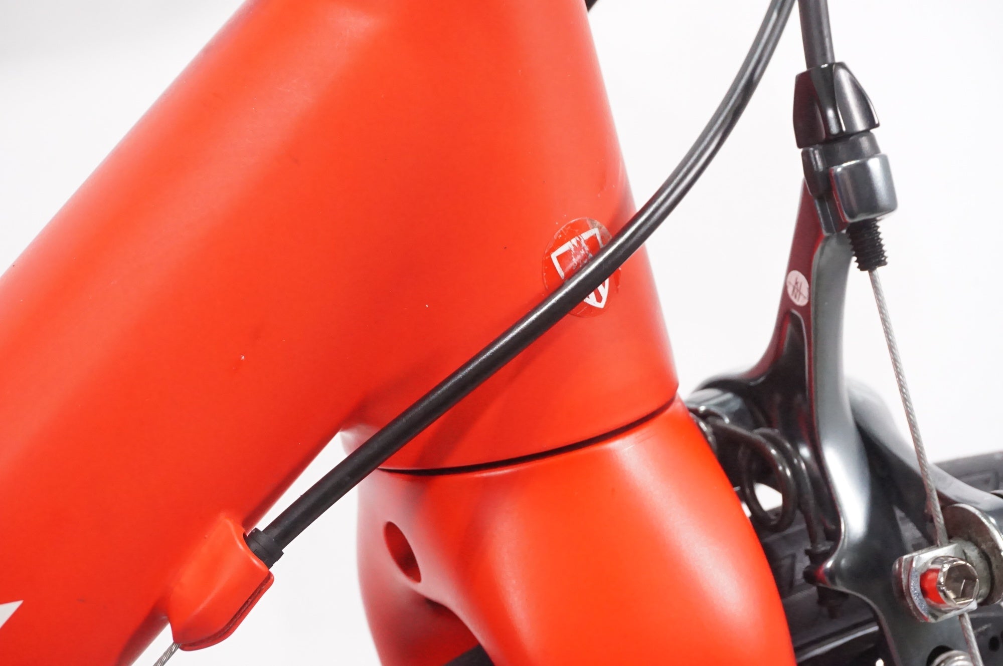 TREK 「トレック」 EMONDA ALR 5 2016年モデル ロードバイク / AKIBA店