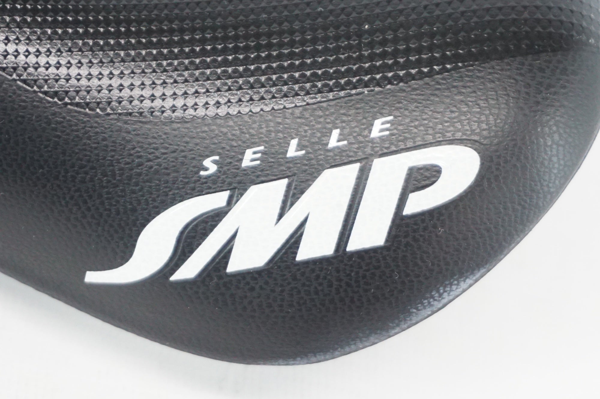 SELLE SMP 「セラエスエムピー」 HELL S サドル / 阪急塚口店