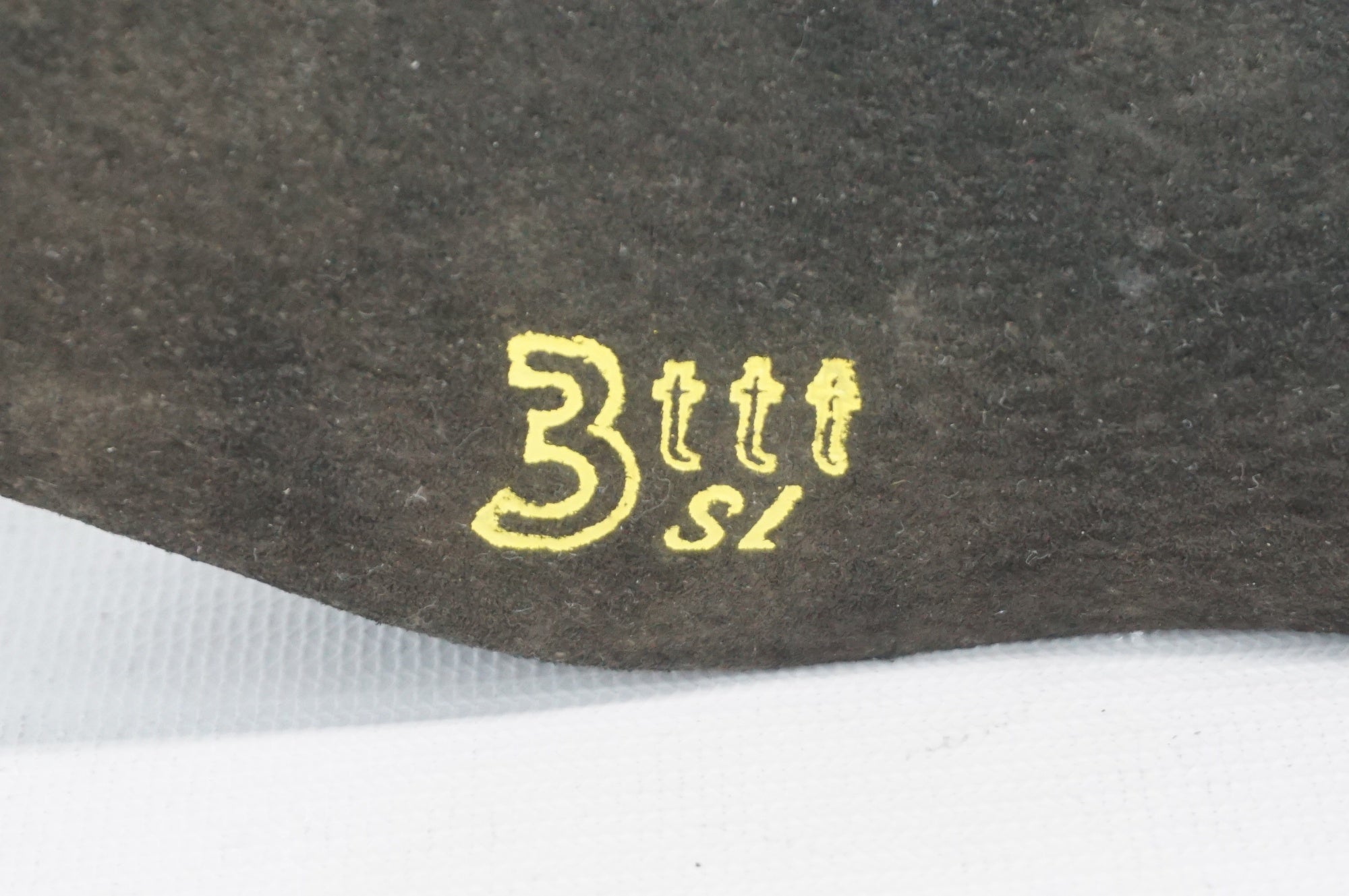 3T 「スリーティー」 SL サドル / 阪急塚口店