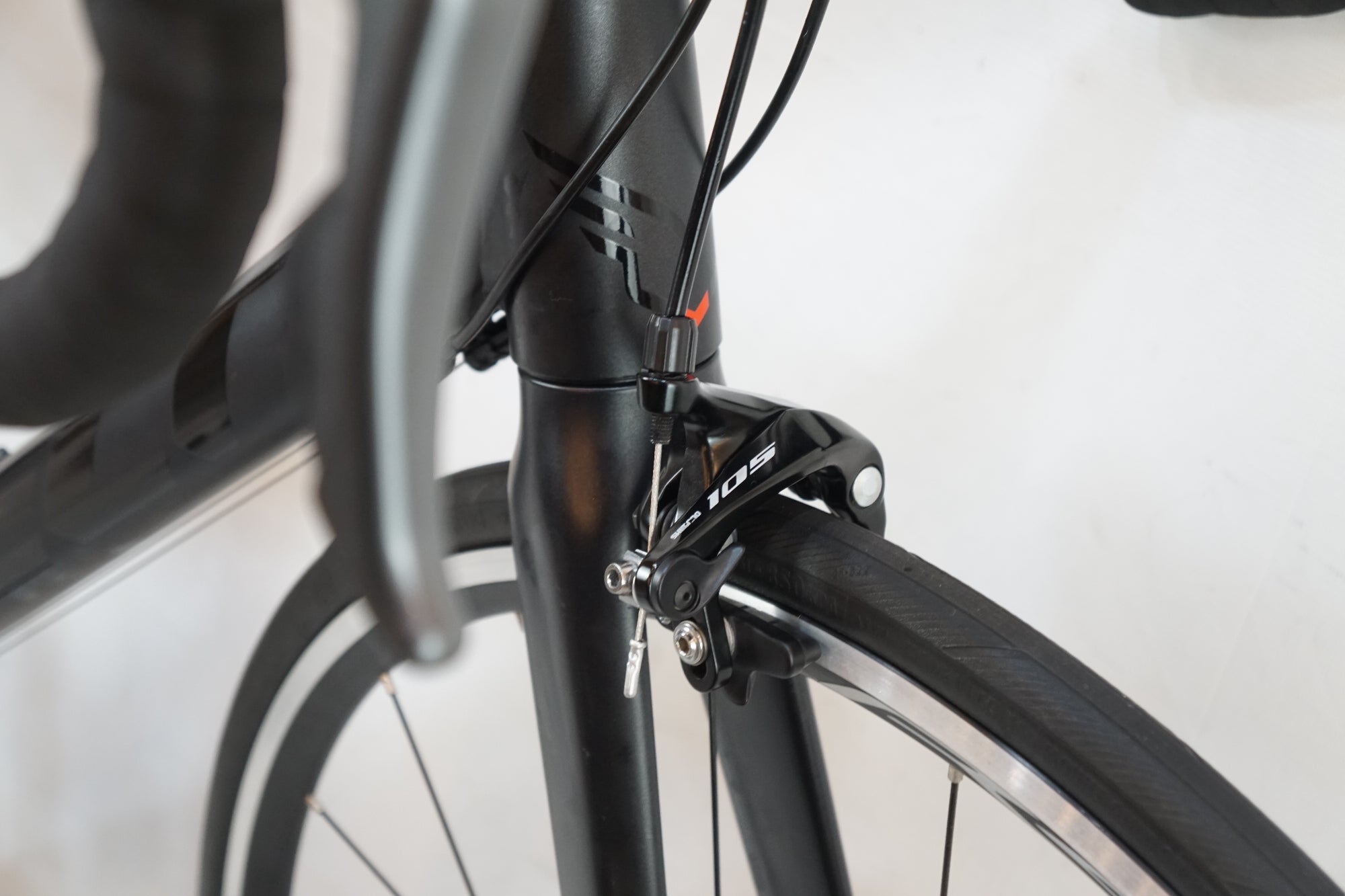 FELT 「フェルト」 FR60 2020年モデル ロードバイク / バイチャリ浦和ベース