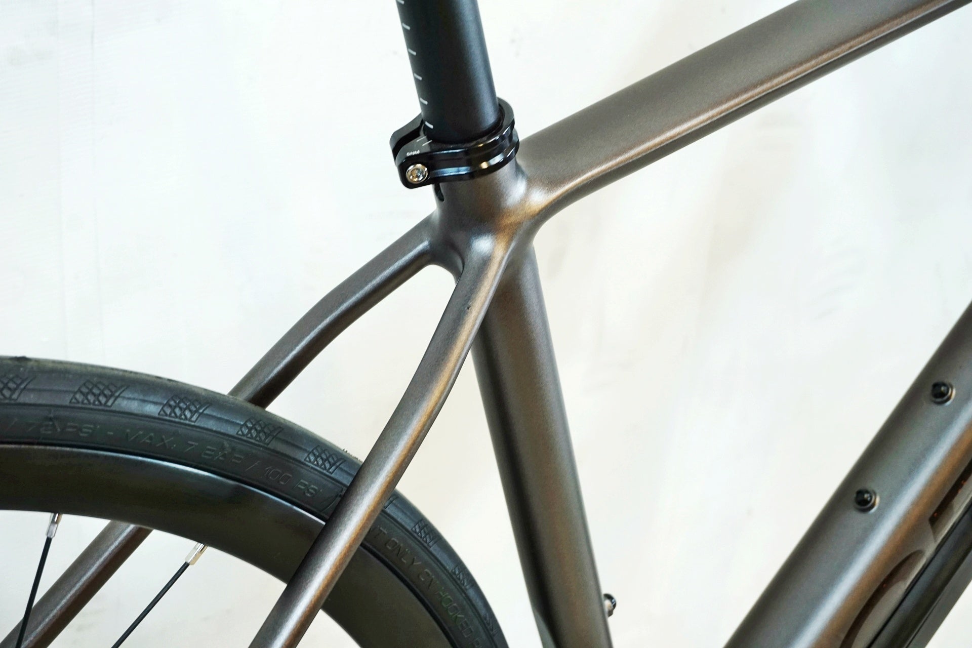 ORBEA 「オルベア」 AVANT H30 2025年モデル ロードバイク / 有明ガーデン店