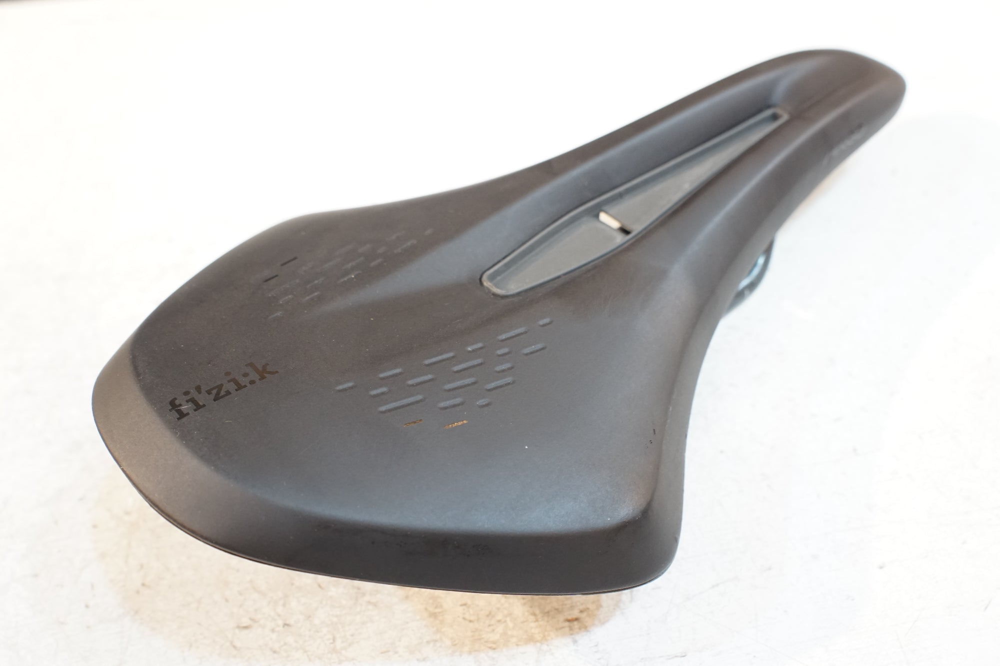 FIZIK 「フィジーク」 TERRA ARGO X1 サドル / バイチャリ浦和ベース