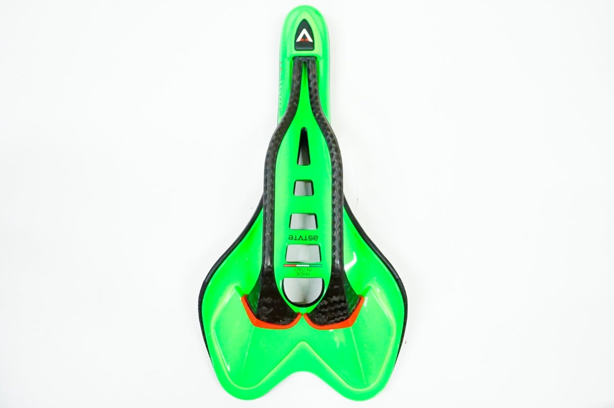 ASTUTE 「アスチュート」 SKYLITE VT CARBON NIO サドル / 名古屋大須店