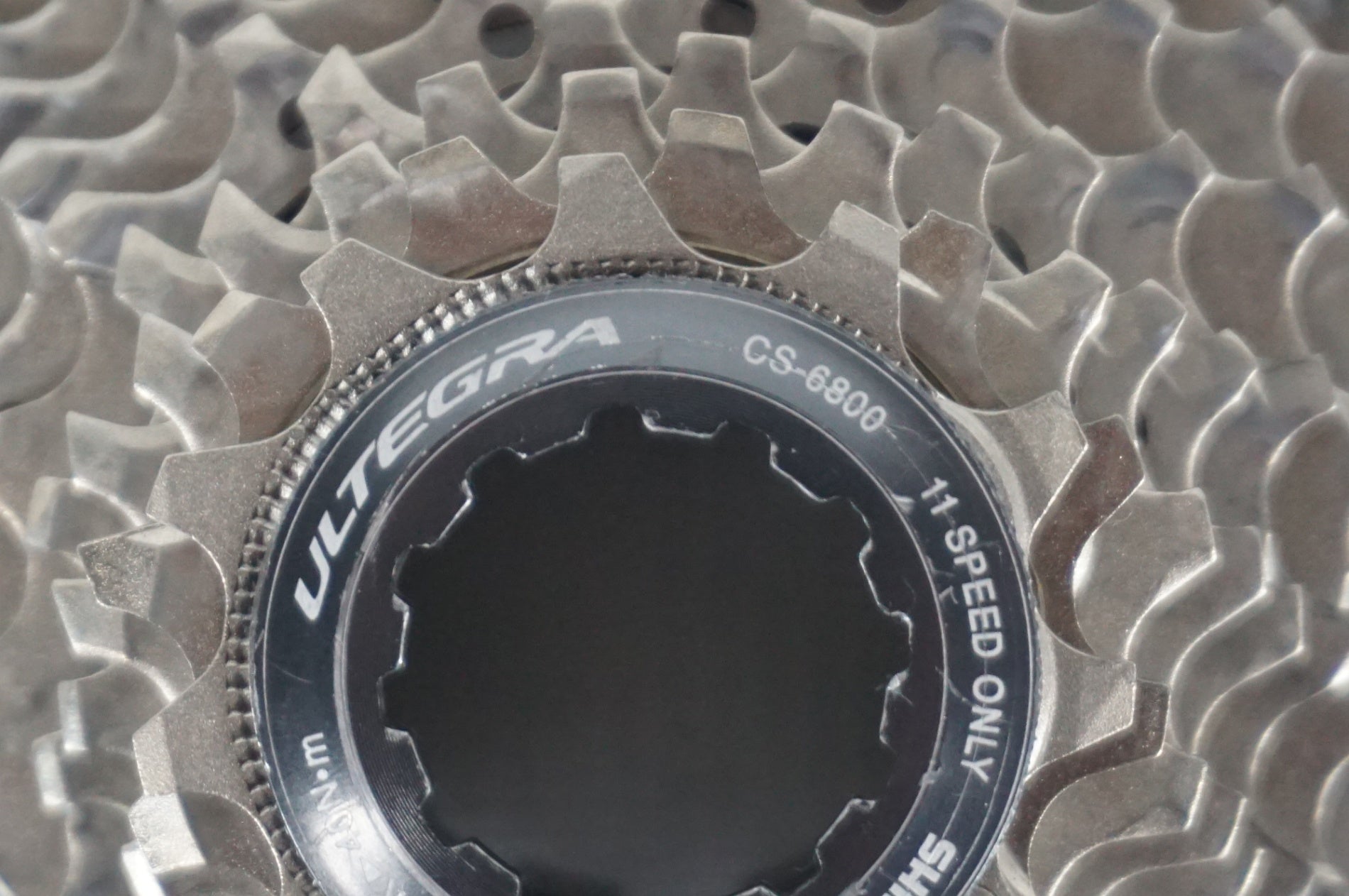 SHIMANO 「シマノ」 ULTEGRA CS-6800 11S 11-28T スプロケット / 阪急塚口店