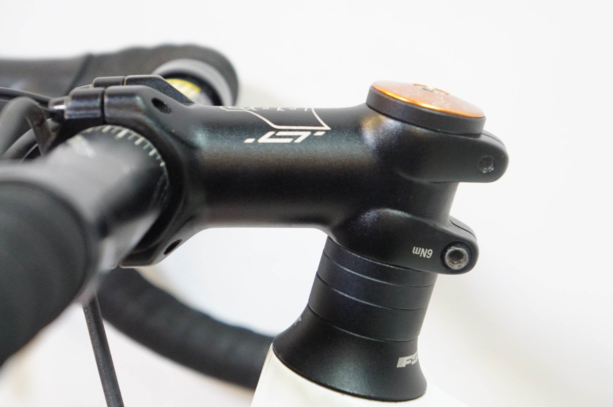 GIANT 「ジャイアント」 DEFY ADVANCED 1 2015年モデル ロードバイク / 熊谷本店