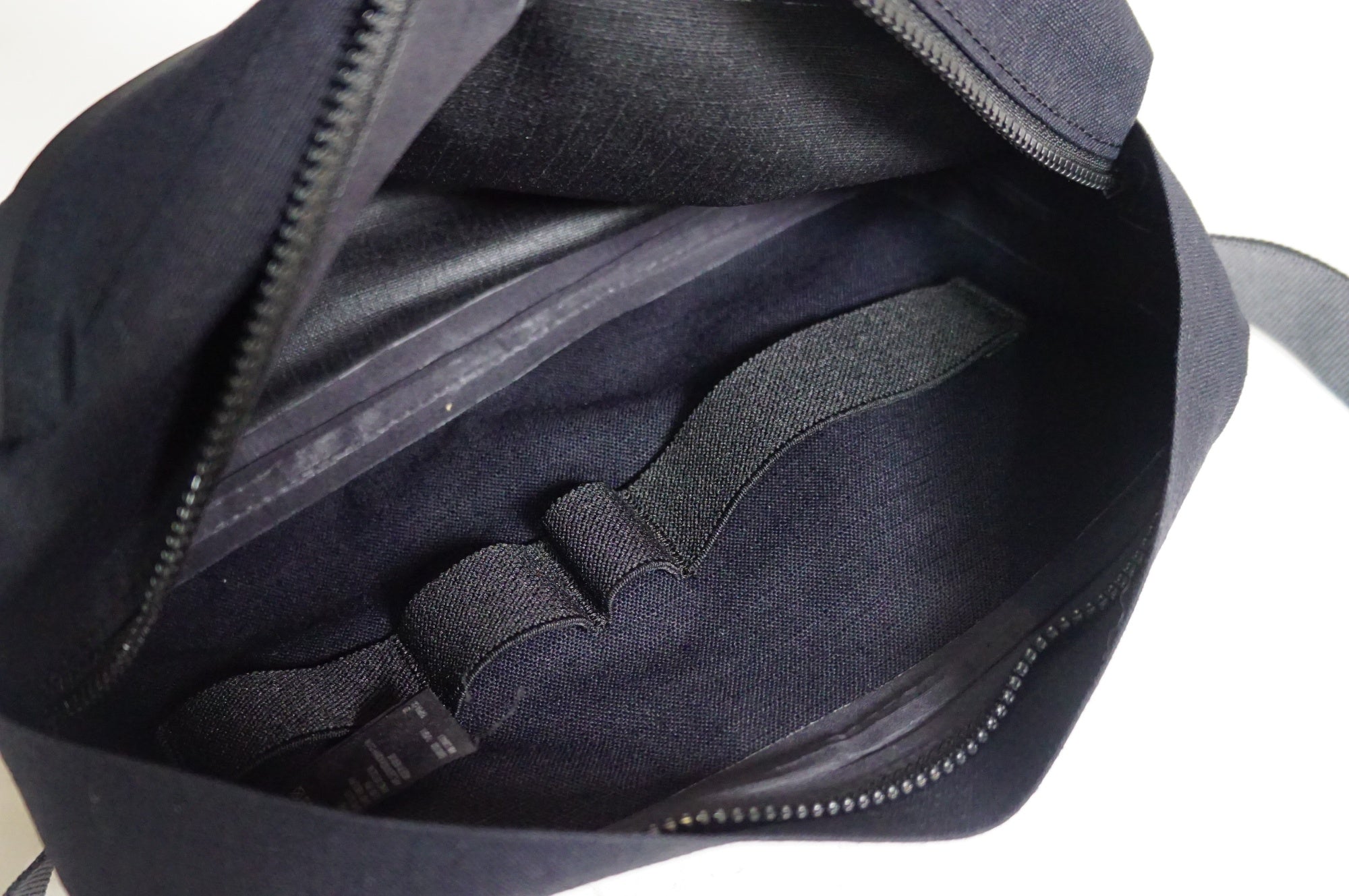 RAPHA 「ラファ」 エクスプロア バーバッグ / 熊谷本店