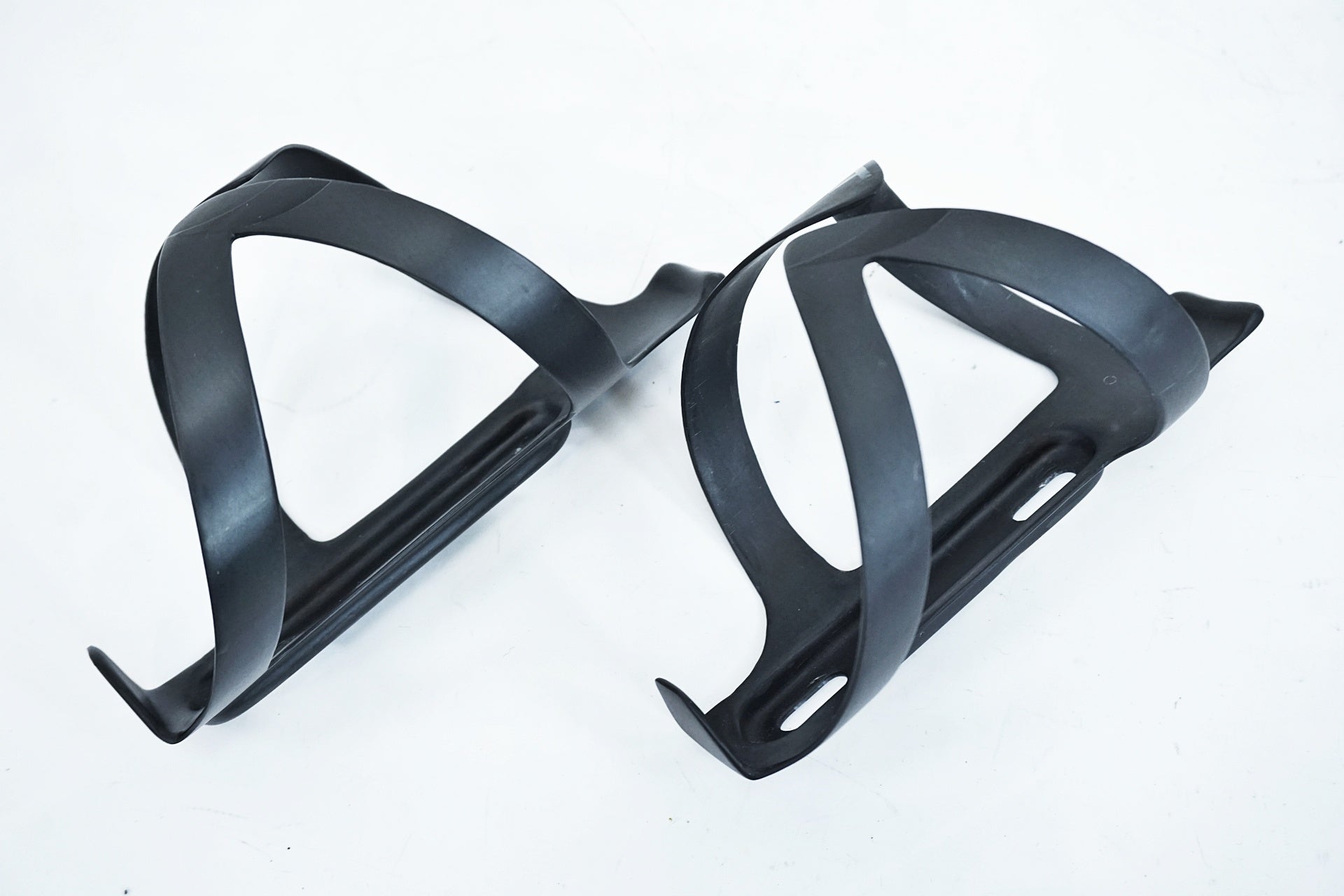 MOST 「モスト」 THE WINGS カーボンボトルケージセット / 有明ガーデン店