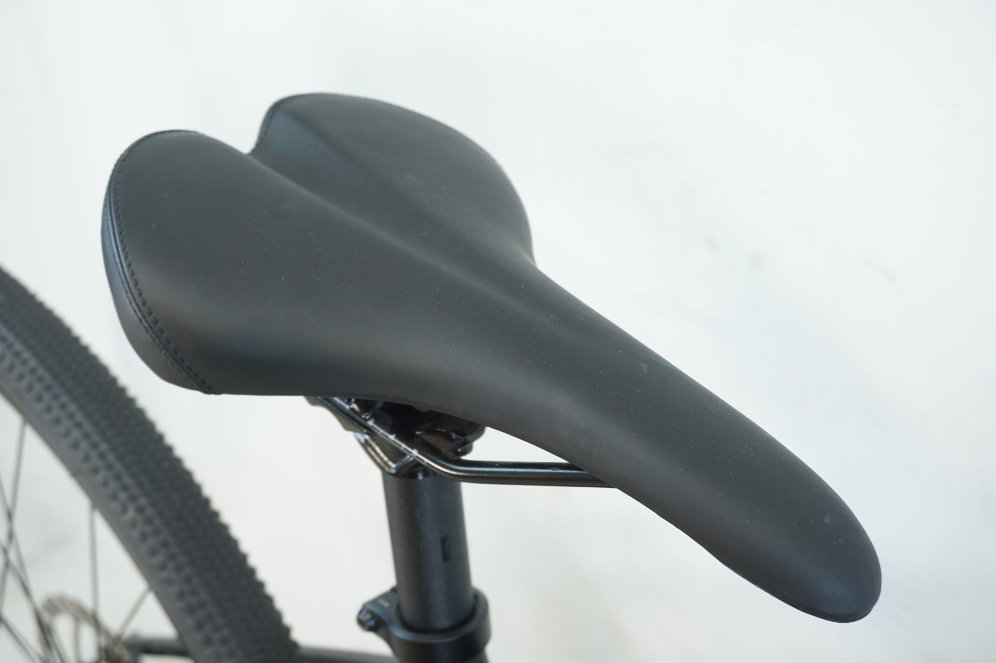 TREK 「トレック」 FX SPORT4 CARBON 2022-2024年モデル クロスバイク / 有明ガーデン店