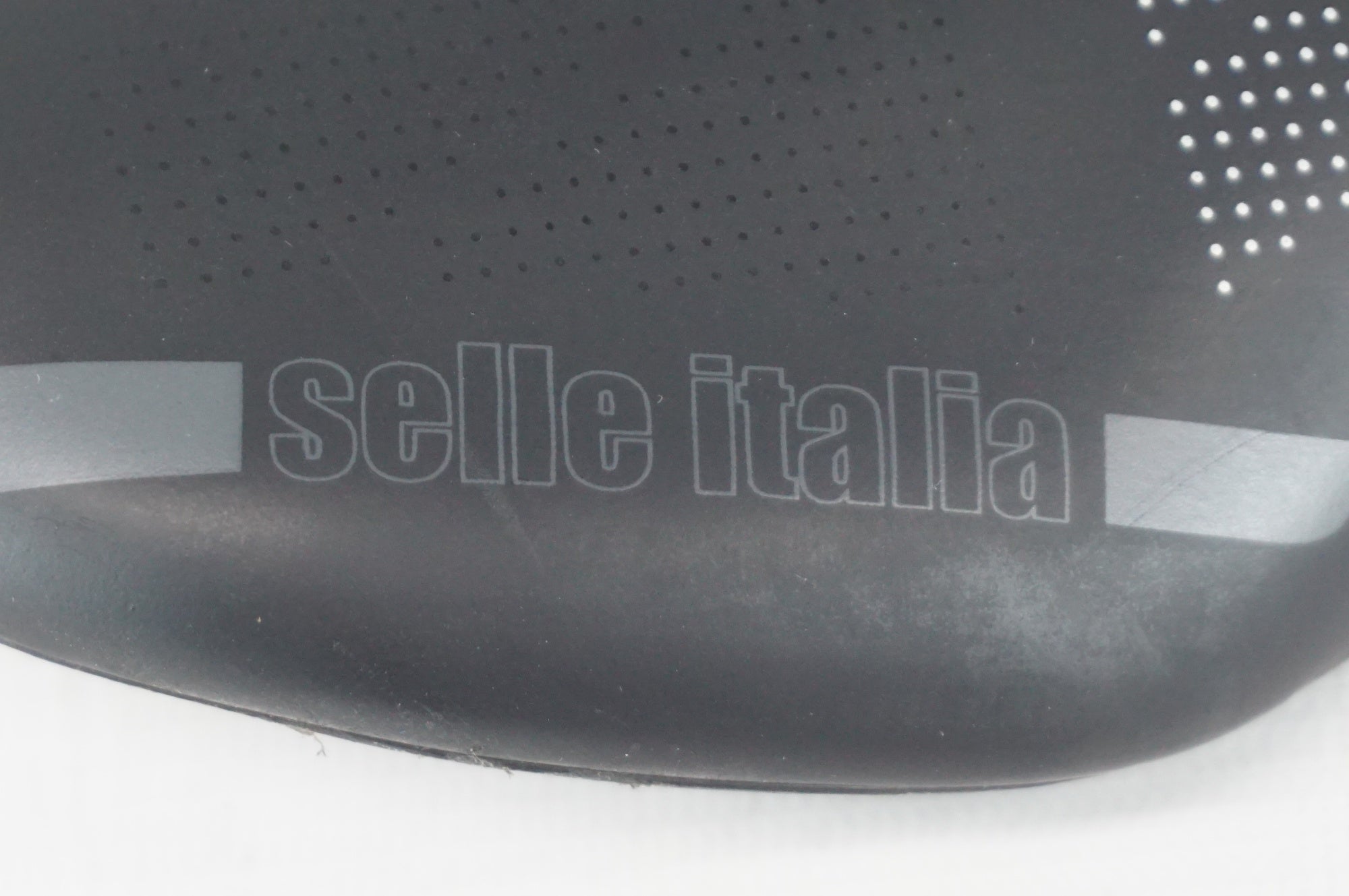 SELLE ITALIA 「セライタリア」 SLR BOOST TM MN サドル / 阪急塚口店
