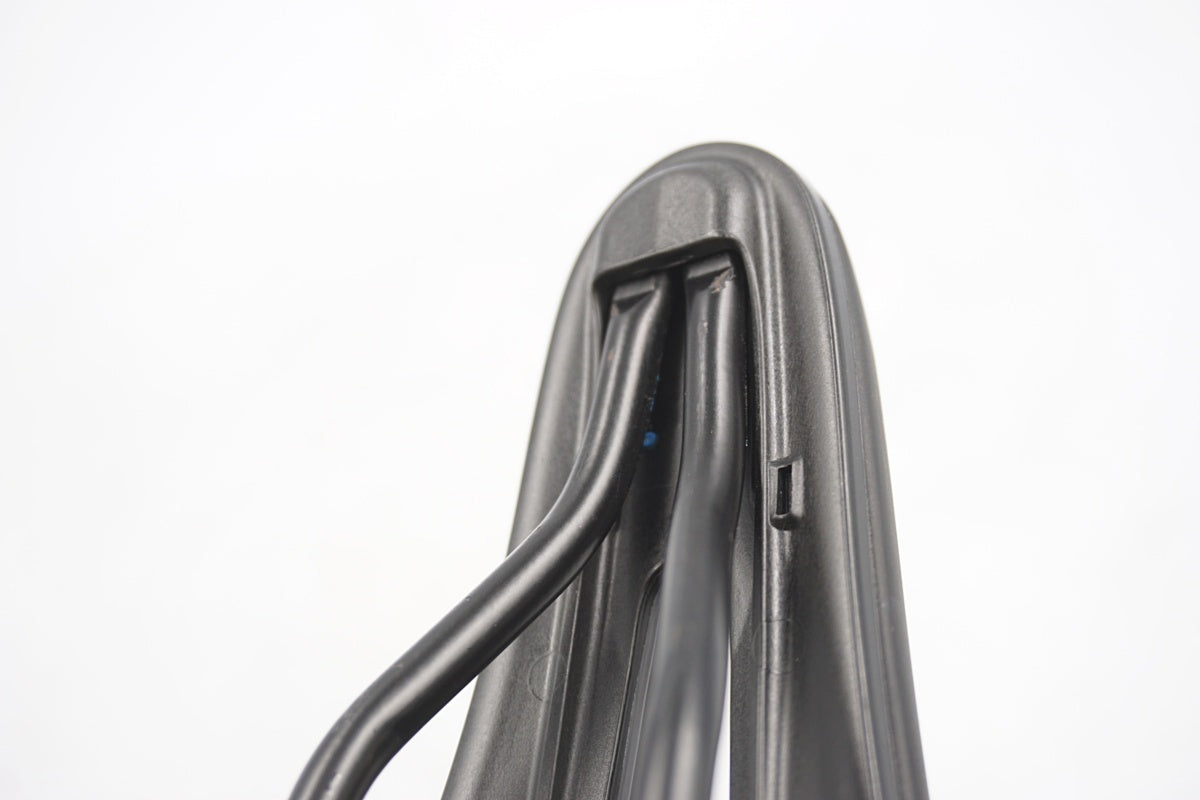 SELLE ITALIA 「セライタリア」 NOVUS BOOST EVO サドル / 奈良店