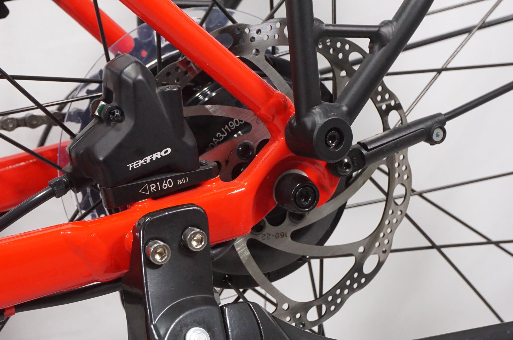 TREK 「トレック」 FX+2 2024年モデル 電動アシスト自転車 / AKIBA店