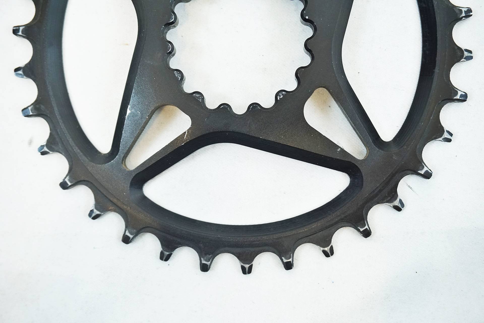 E-THIRTEEN 「イーサーティーン」 チェーンリング / 有明ガーデン店