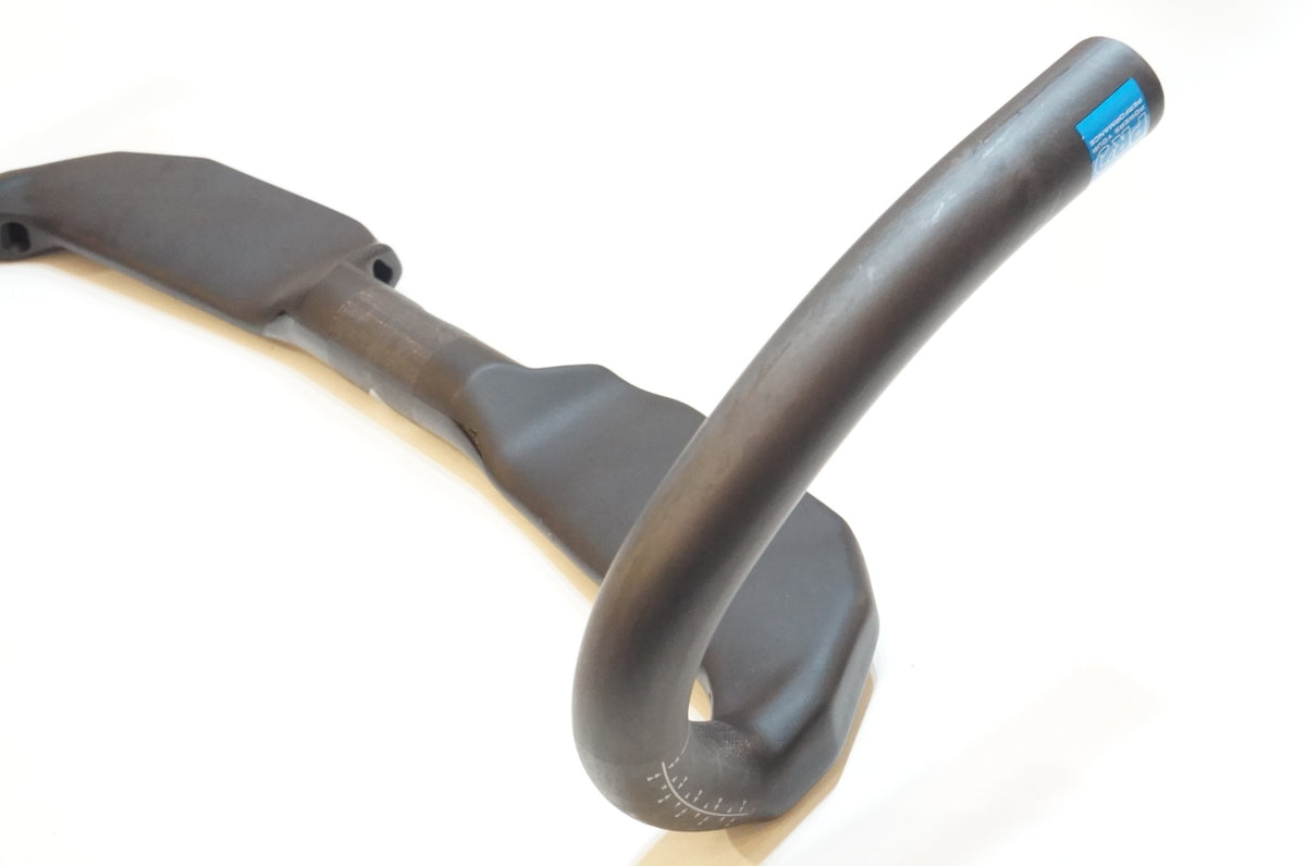 SHIMANO 「シマノ」 PRO VIBE エアロカーボン 370mm φ31.8 ハンドルバー / 浦和ベース