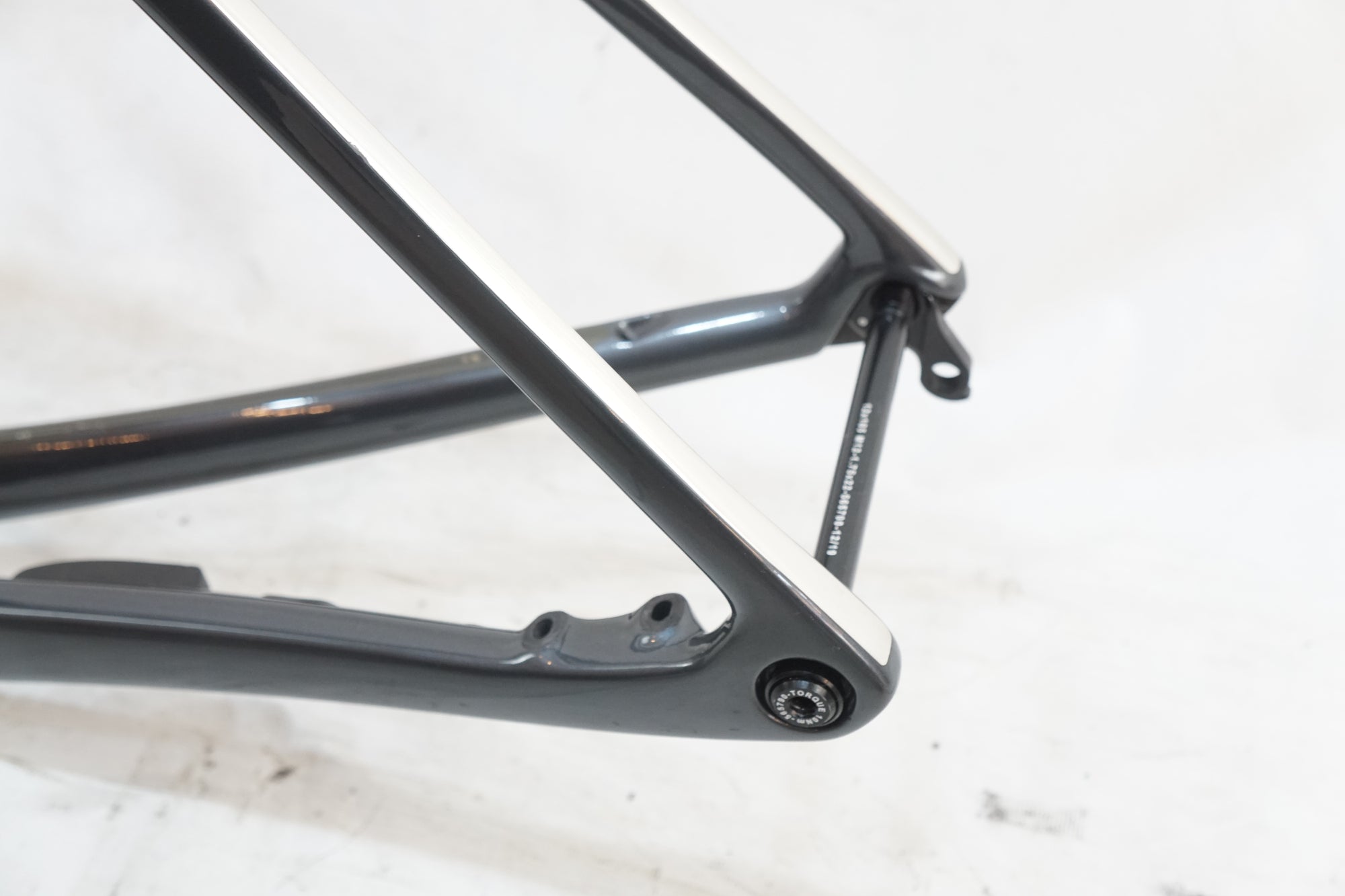 ジャンク TREK 「トレック」 EMONDA SL6 DISC 2021-2022年 フレームセット / バイチャリ浦和ベース