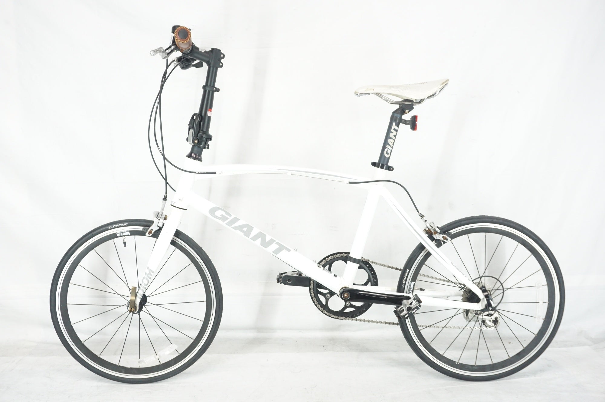 GIANT 「ジャイアント」 IDIOM2 2013年モデル 20インチ ミニベロ / 阪急塚口店