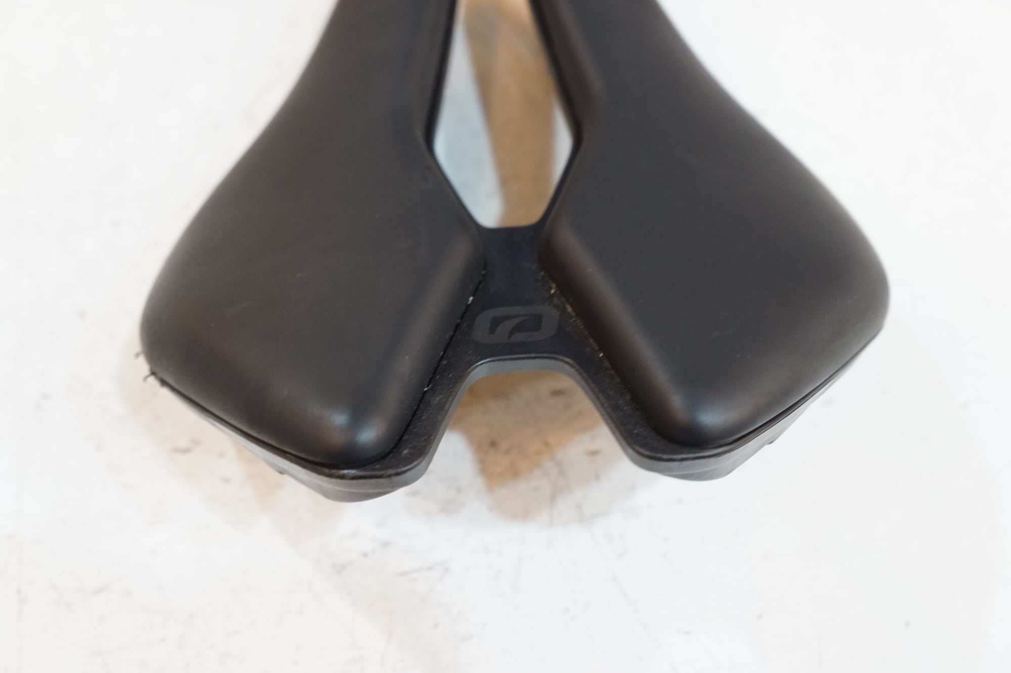 MOST 「モスト」 LYNX ULTRA 145mm サドル / バイチャリ浦和ベース